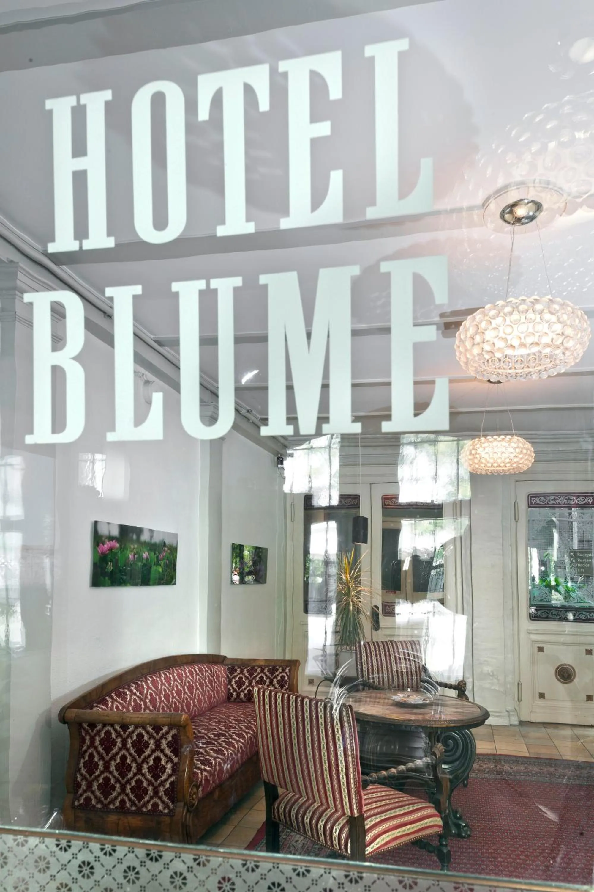 Lobby or reception in BLUME Baden Hotel & Restaurant