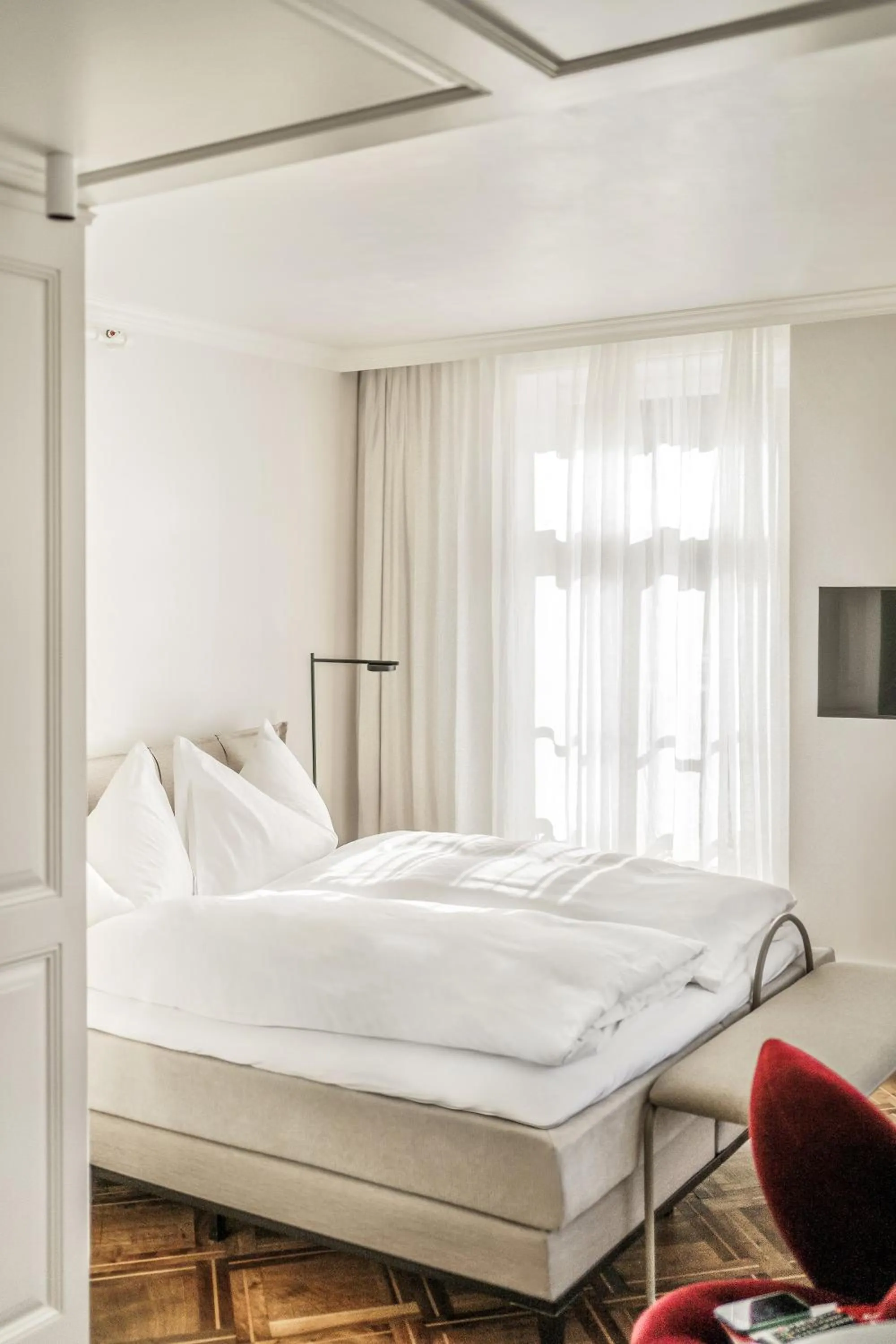 Bed in BLUME Baden Hotel & Restaurant