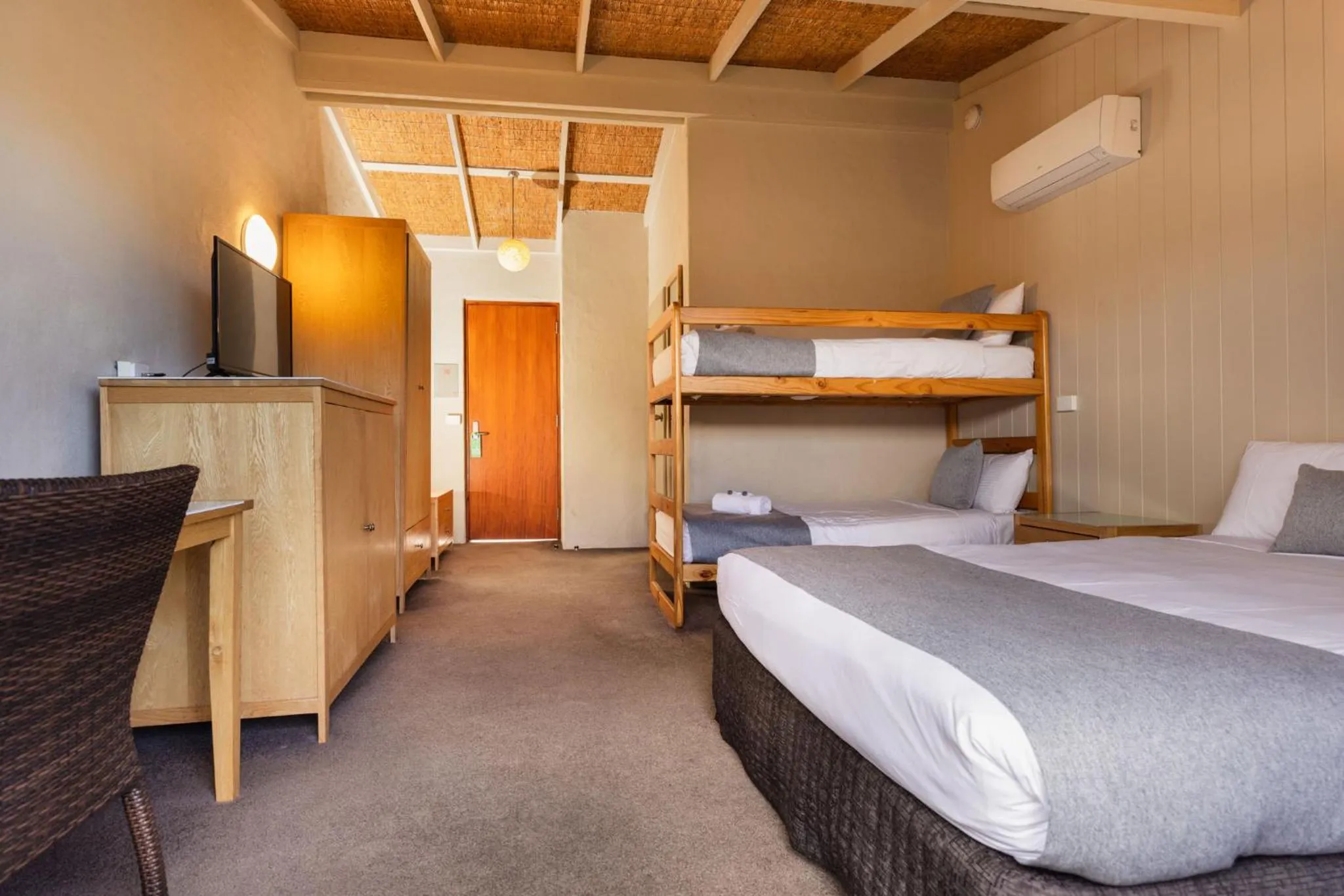 Bed in Torquay Hotel/Motel