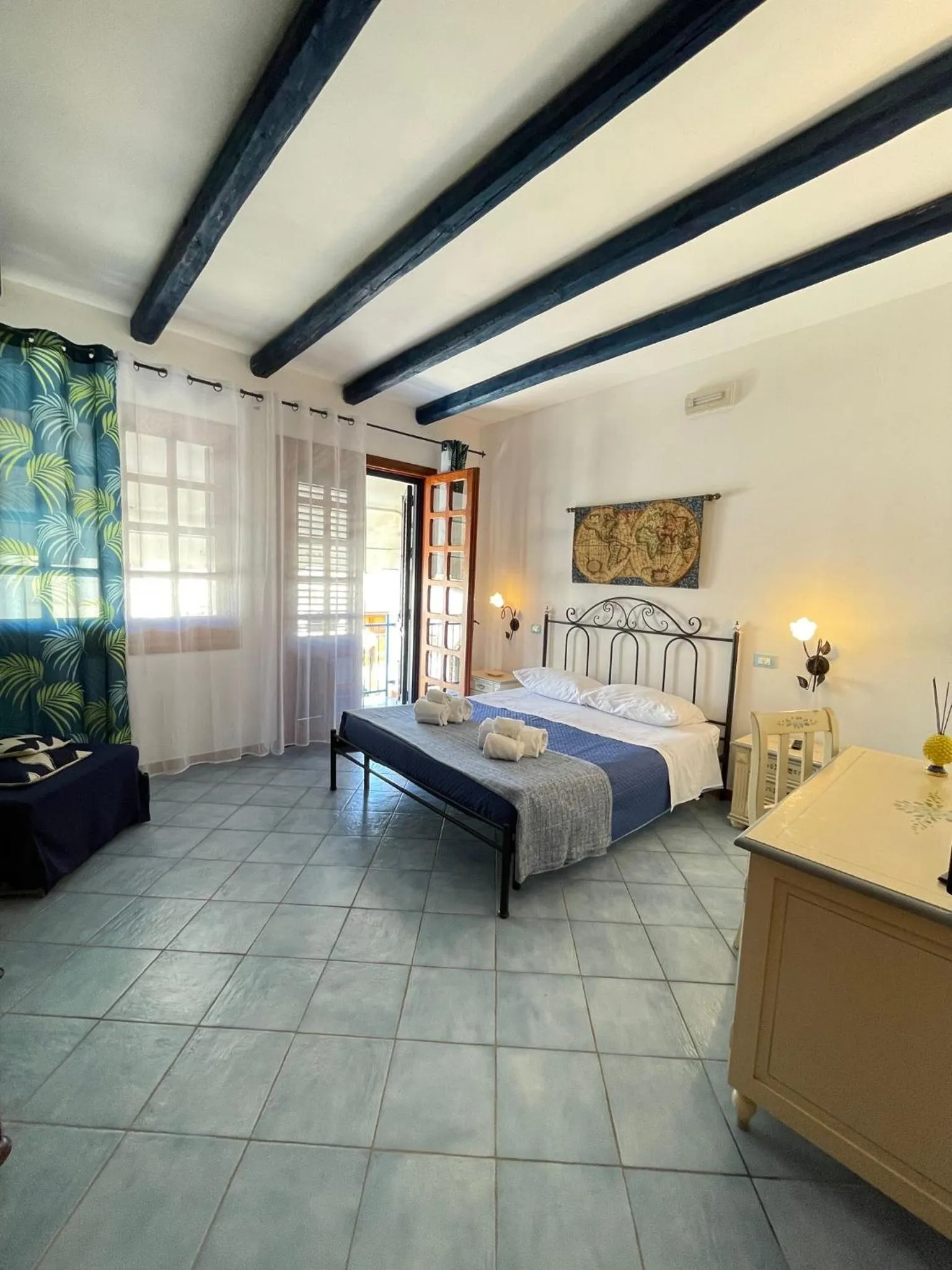 Bed in Hellas Makari B&B