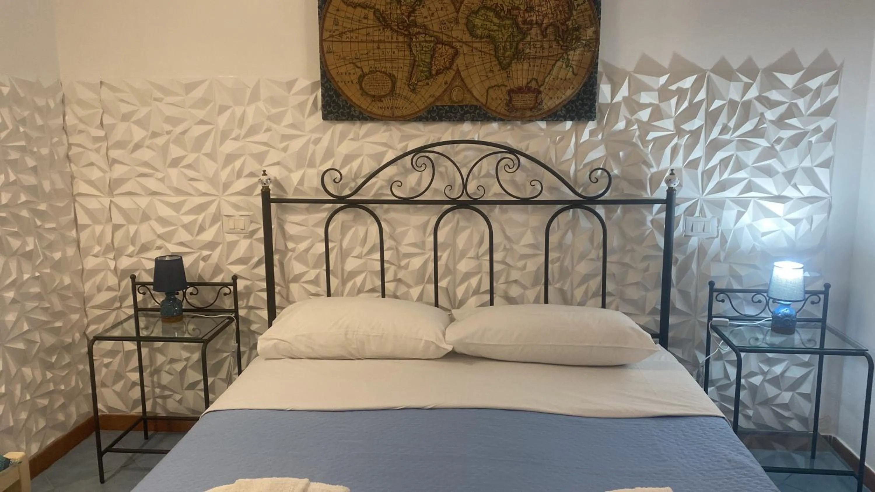 Bed in Hellas Makari B&B