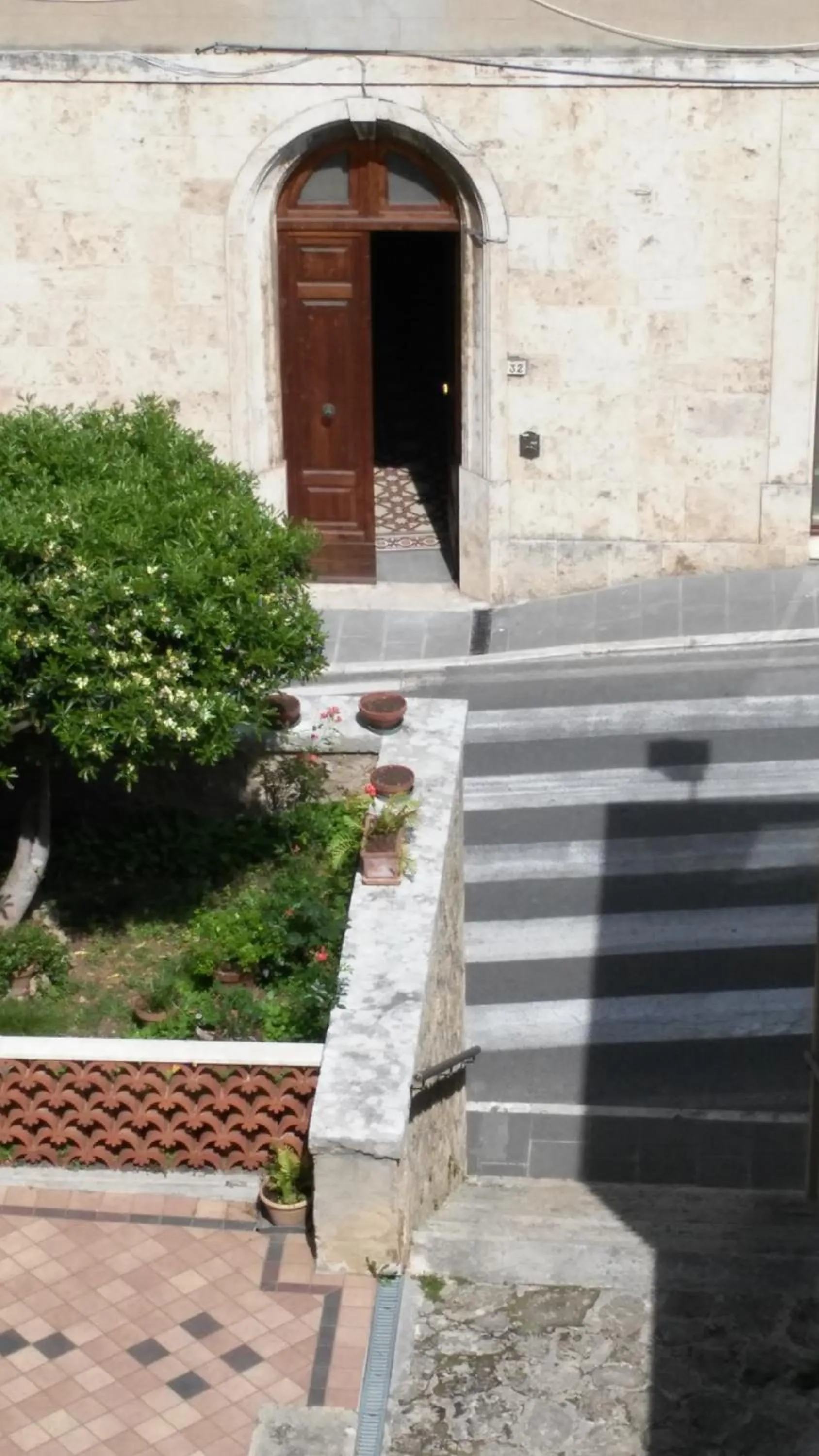 Facade/entrance in AL 32 B&B