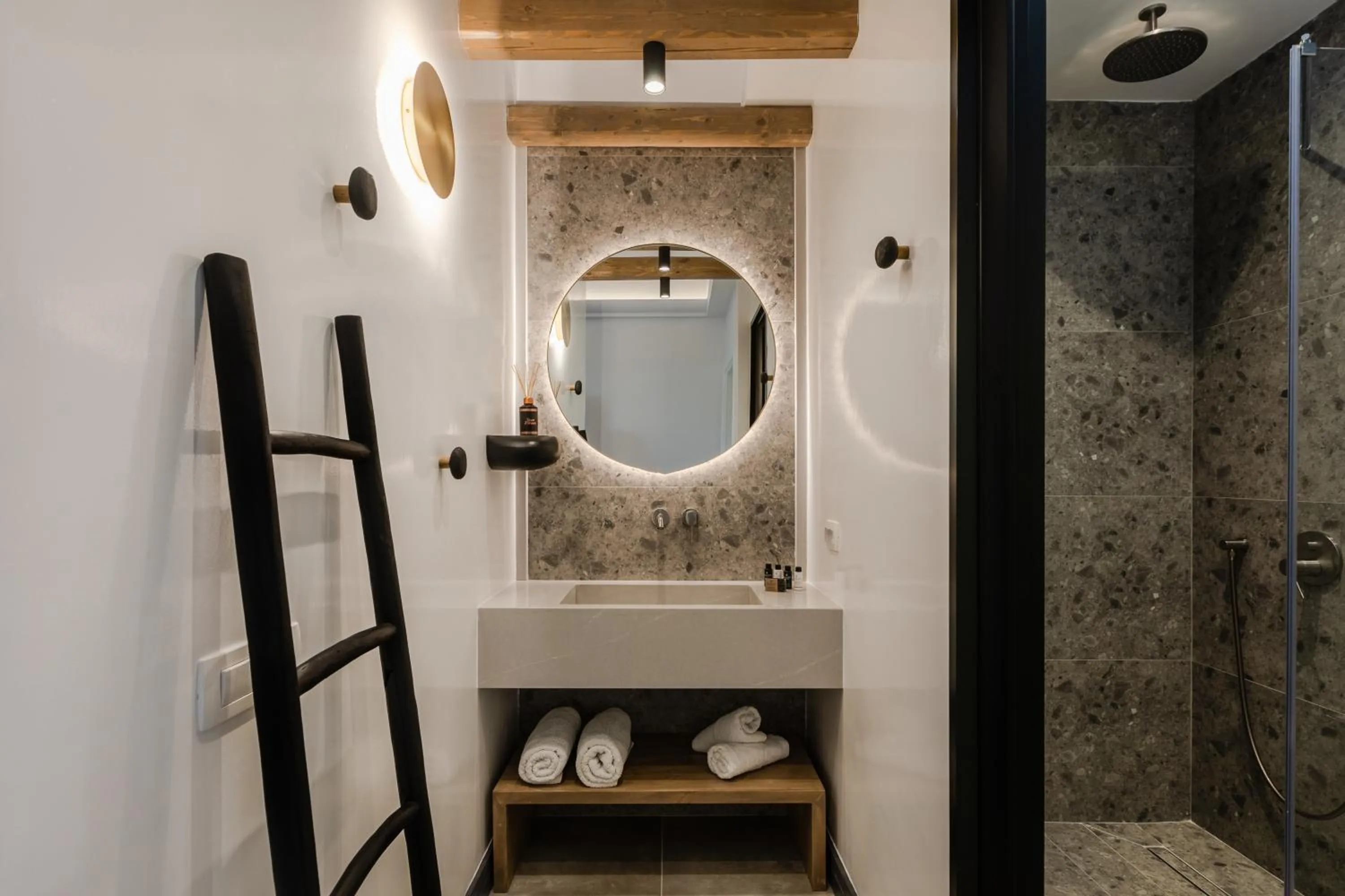 Bathroom in Vineyard Exclusive Suites