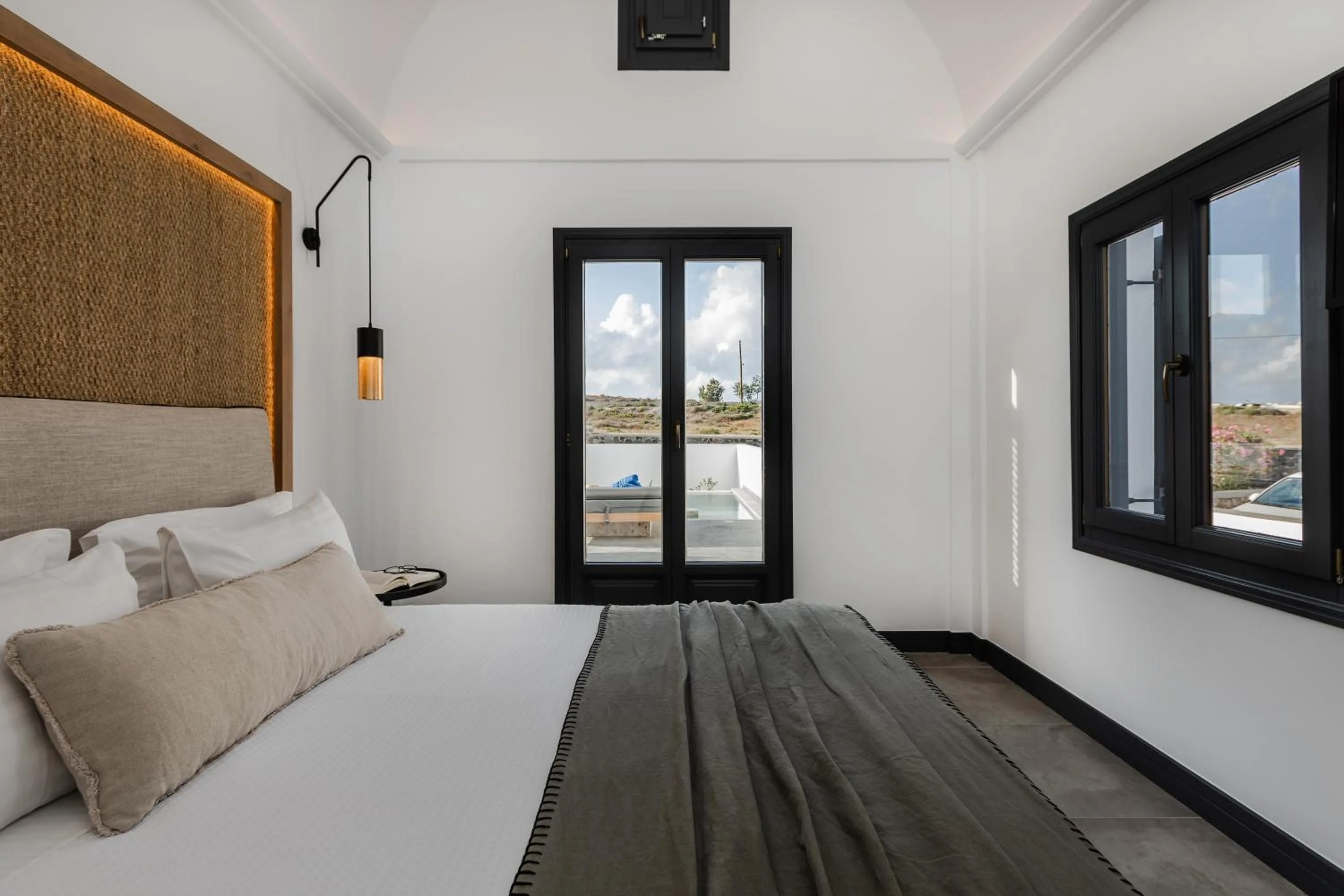 Bed in Vineyard Exclusive Suites