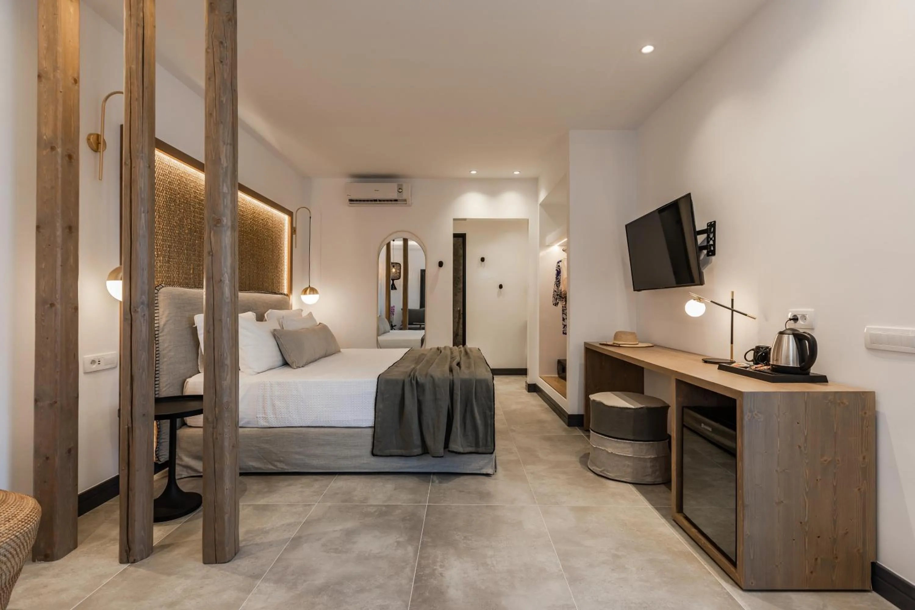 Bed in Vineyard Exclusive Suites