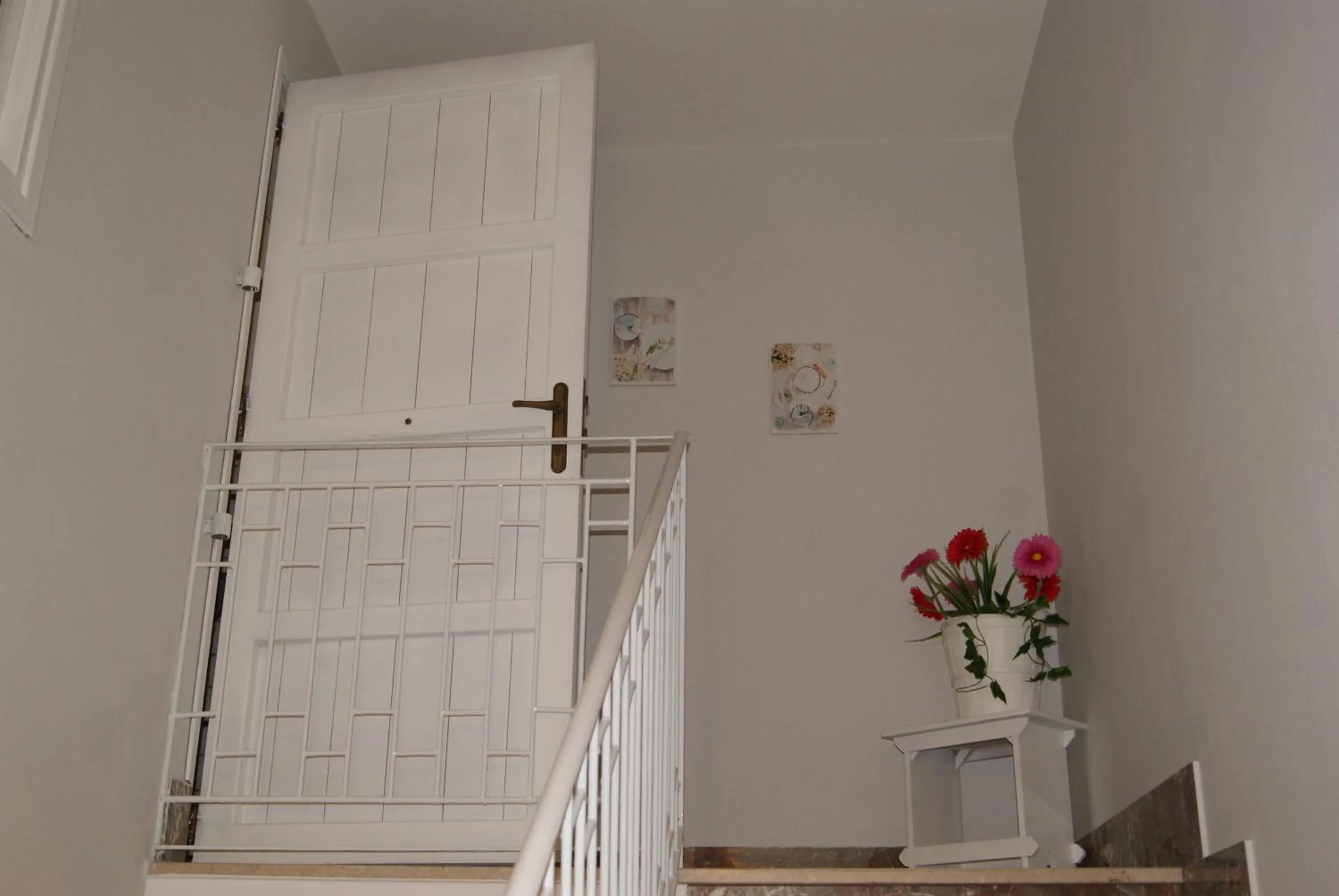 Decorative detail in Alma Nua