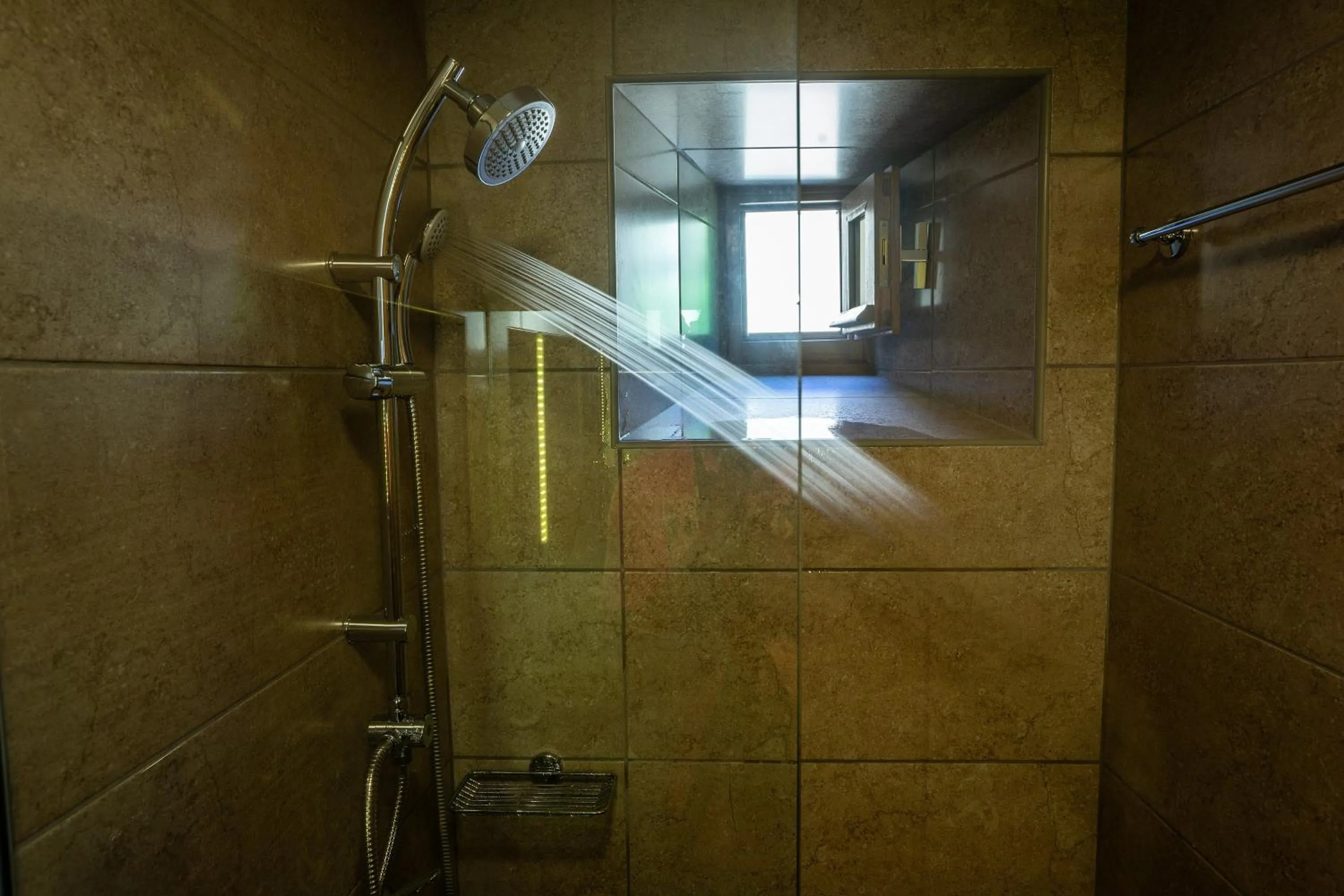 Shower in 11City Rooms