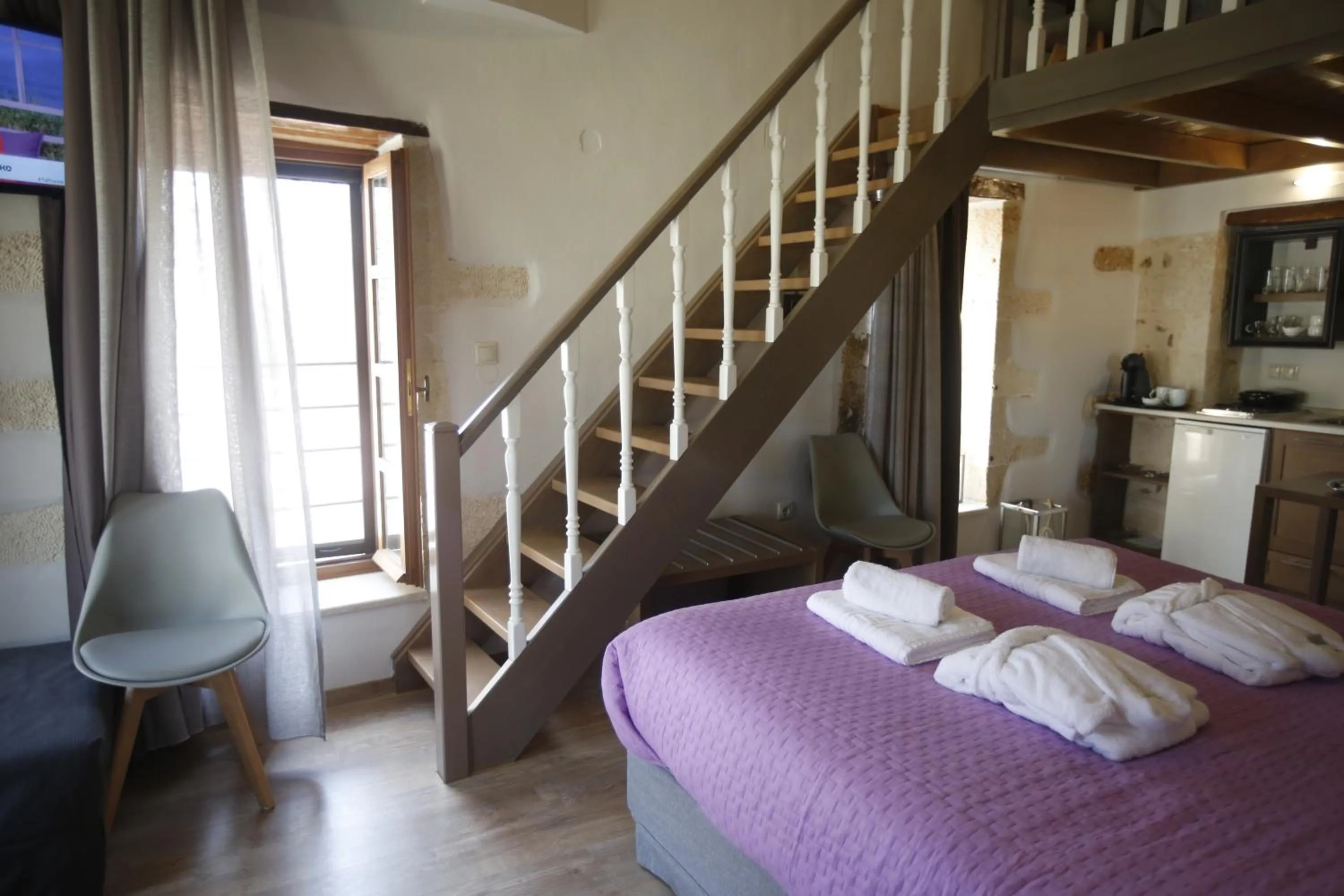 Photo of the whole room, Bed in 11City Rooms