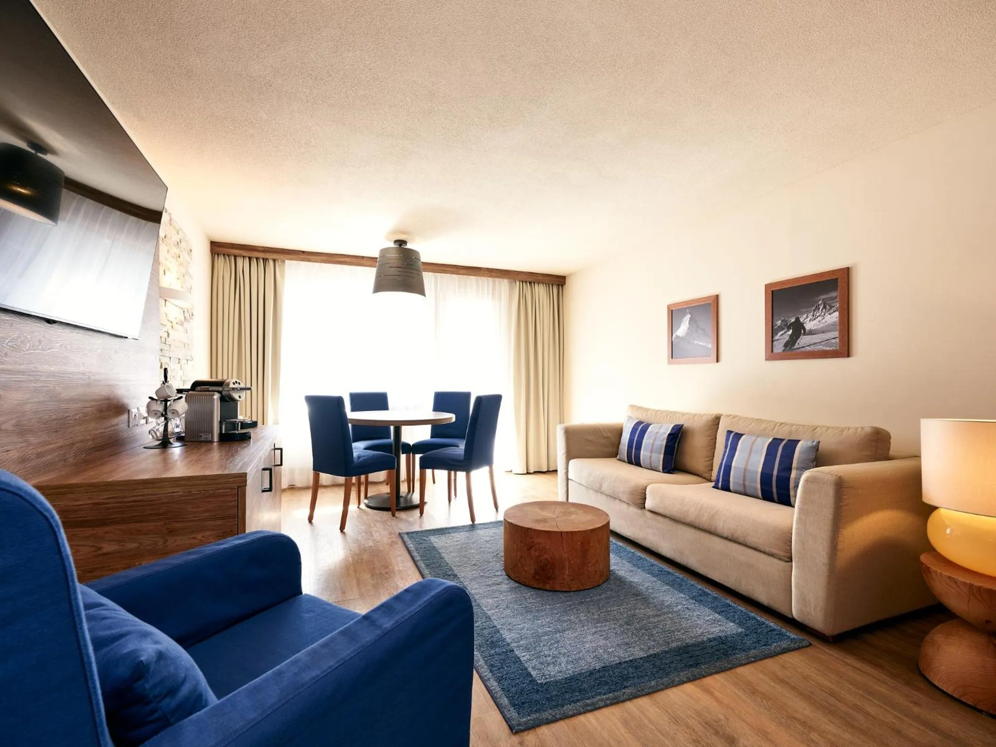 Living room in Hotel Ambassador Zermatt