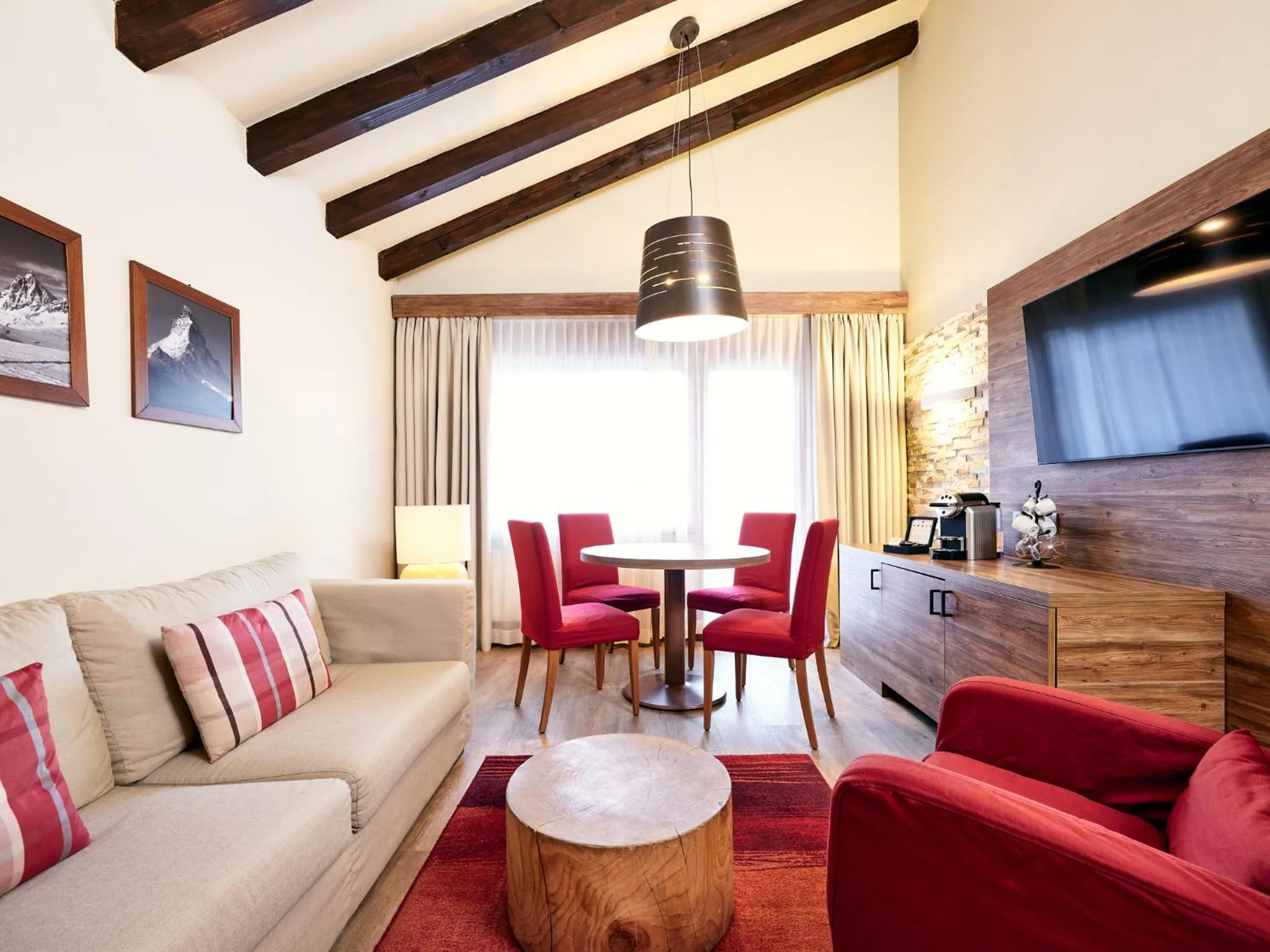 Living room in Hotel Ambassador Zermatt