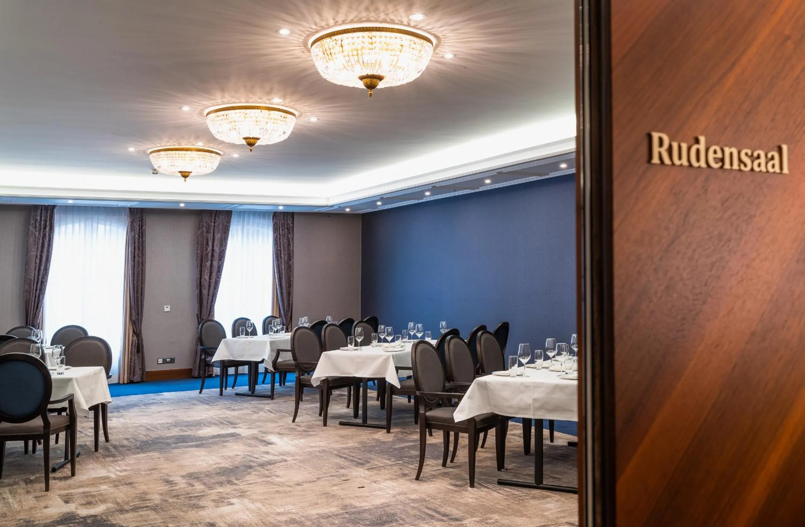 Meeting/conference room in Grand Hotel Zermatterhof