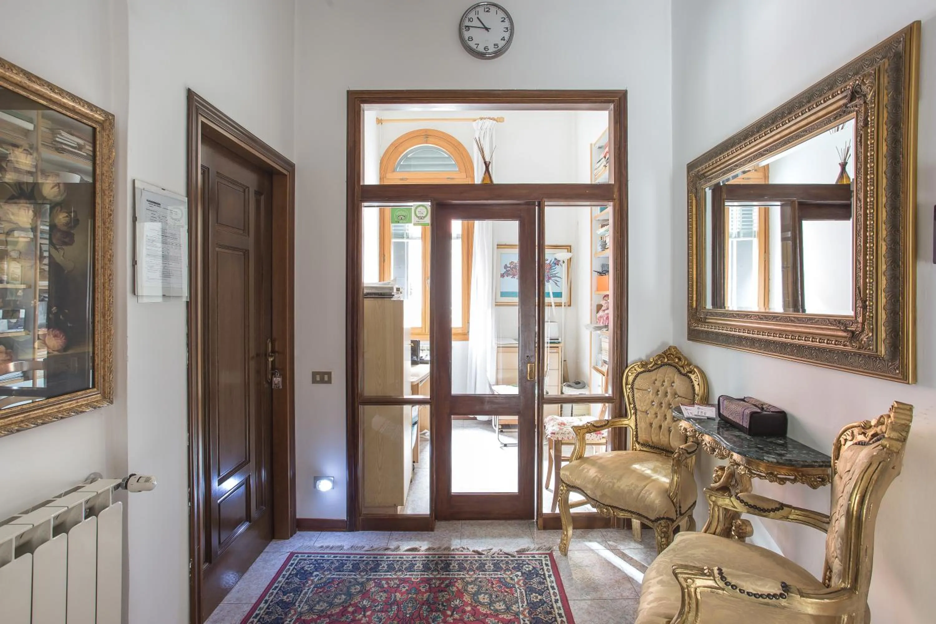 Seating area in BB Venezia