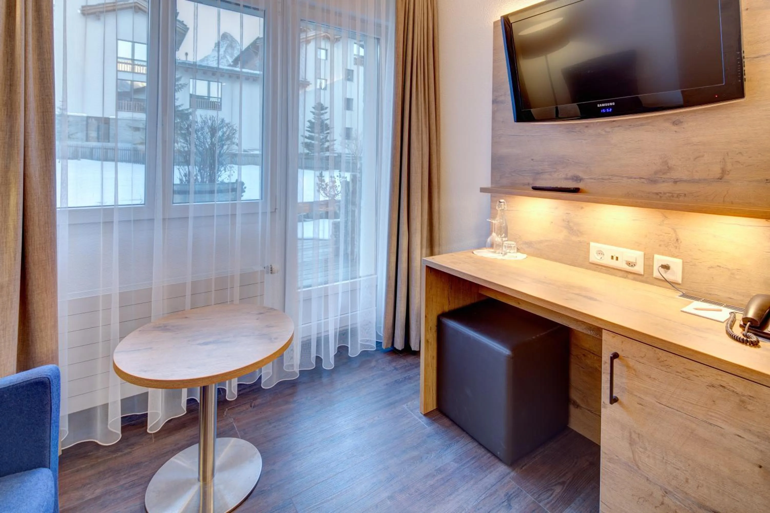 TV and multimedia in Alpen Resort & Spa
