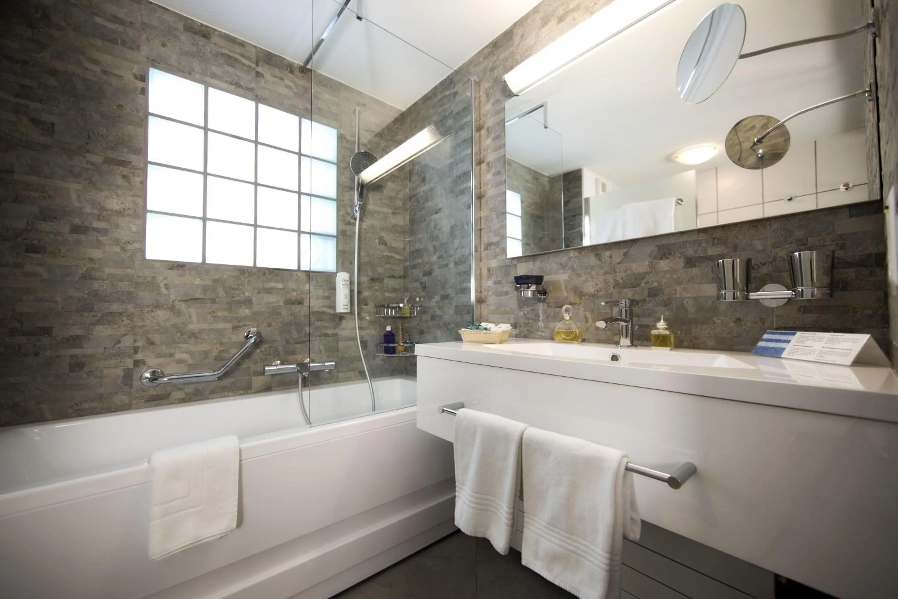 Bathroom in Alpen Resort & Spa