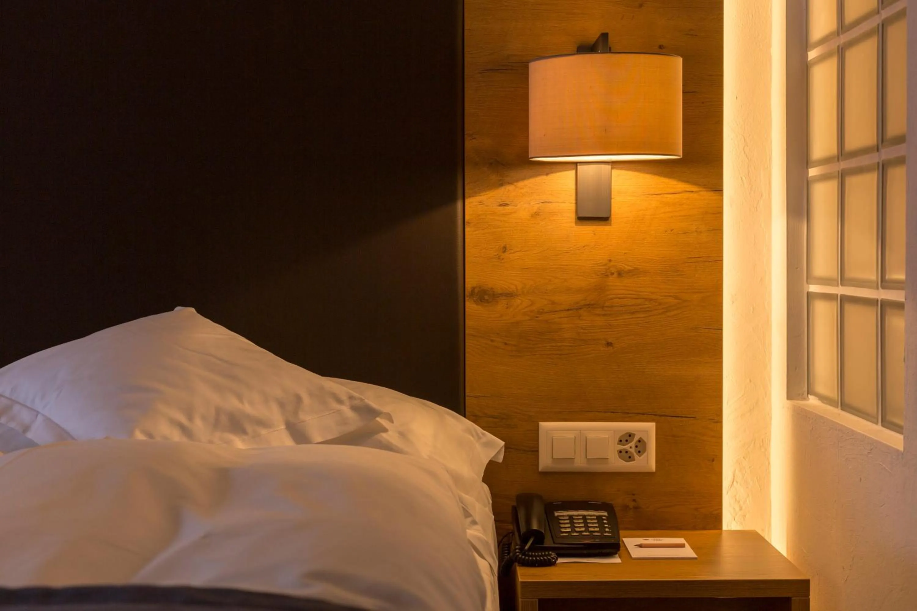 Bedroom, Bed in Alpen Resort & Spa