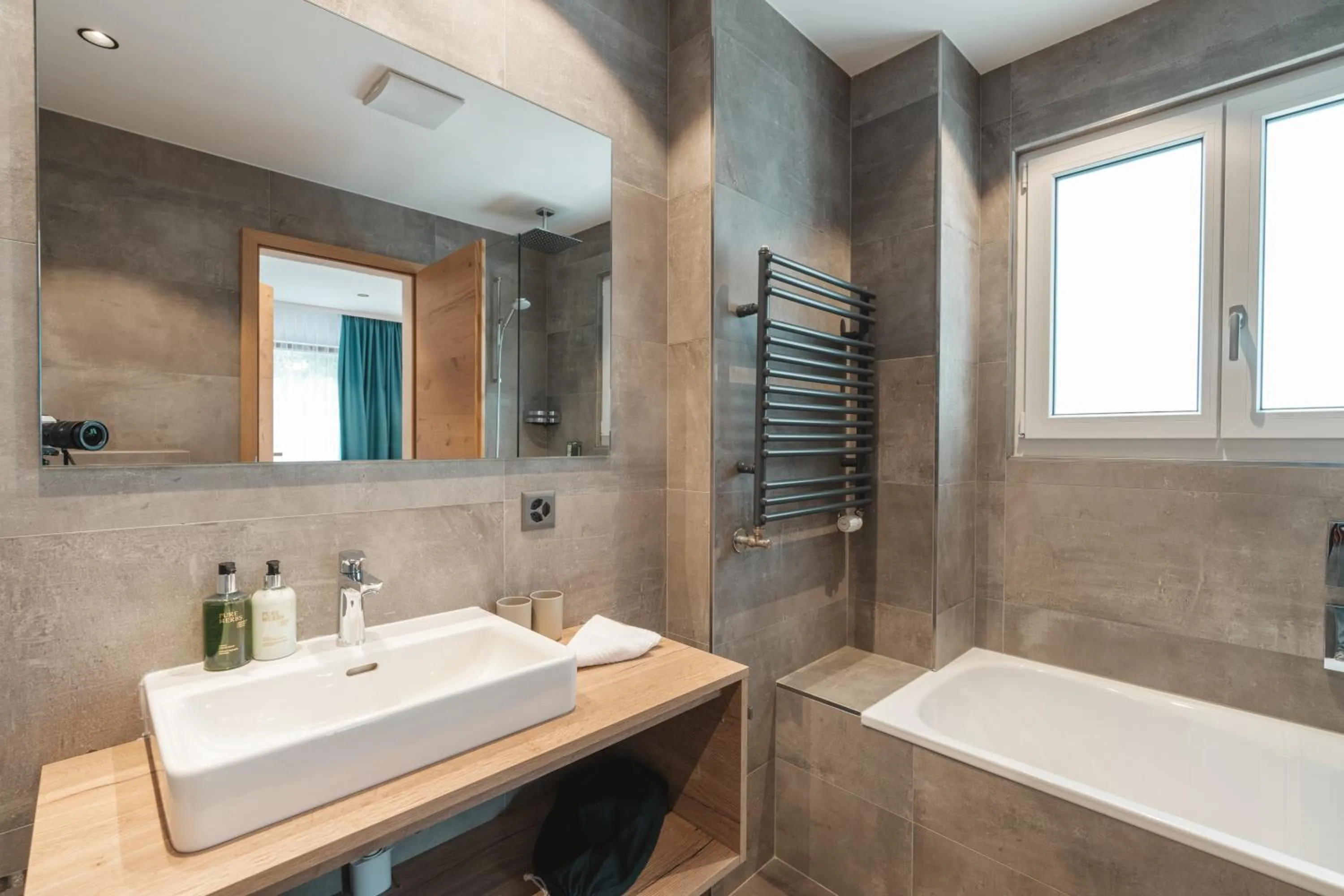 Bathroom in Alpen Resort & Spa