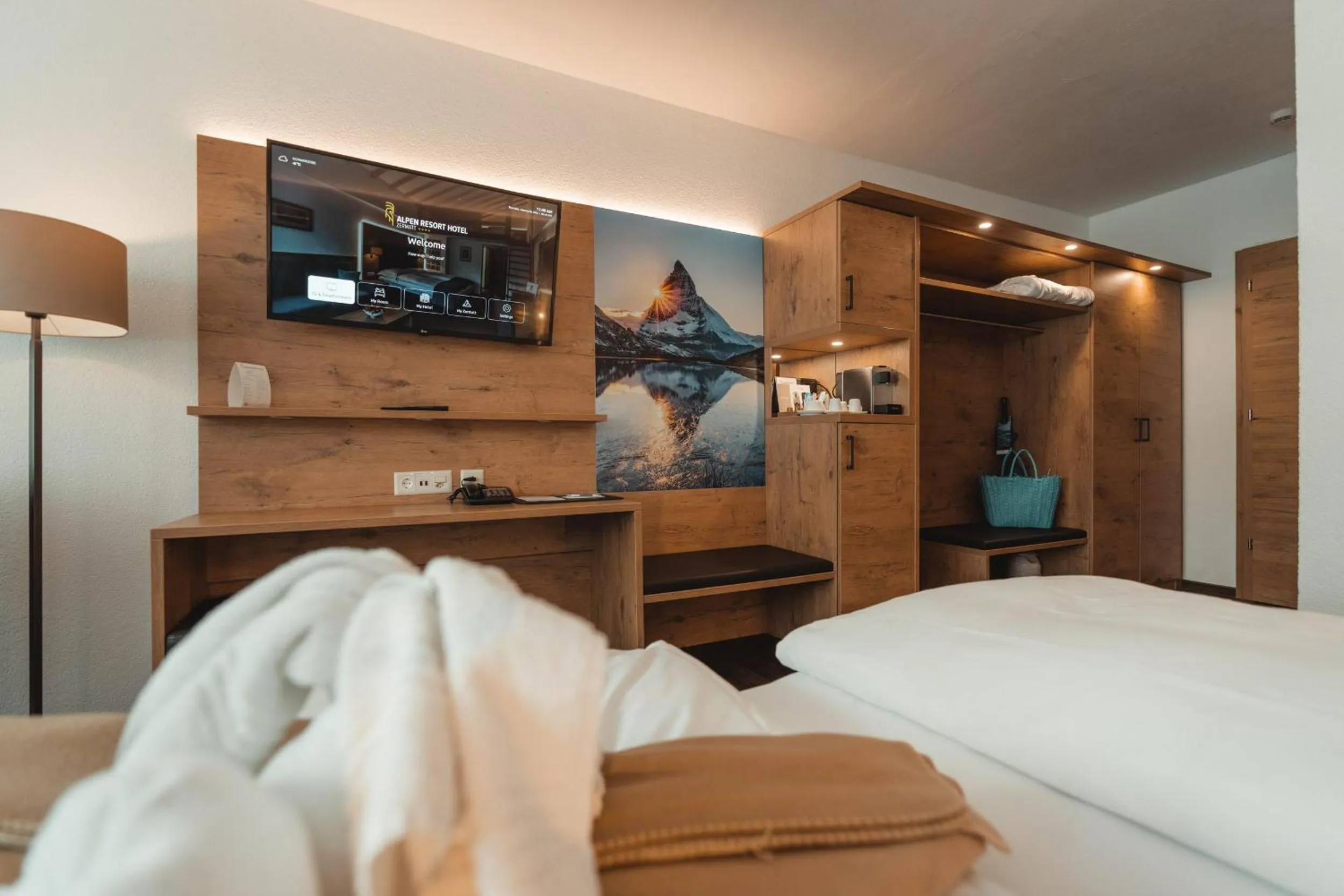 Bed in Alpen Resort & Spa
