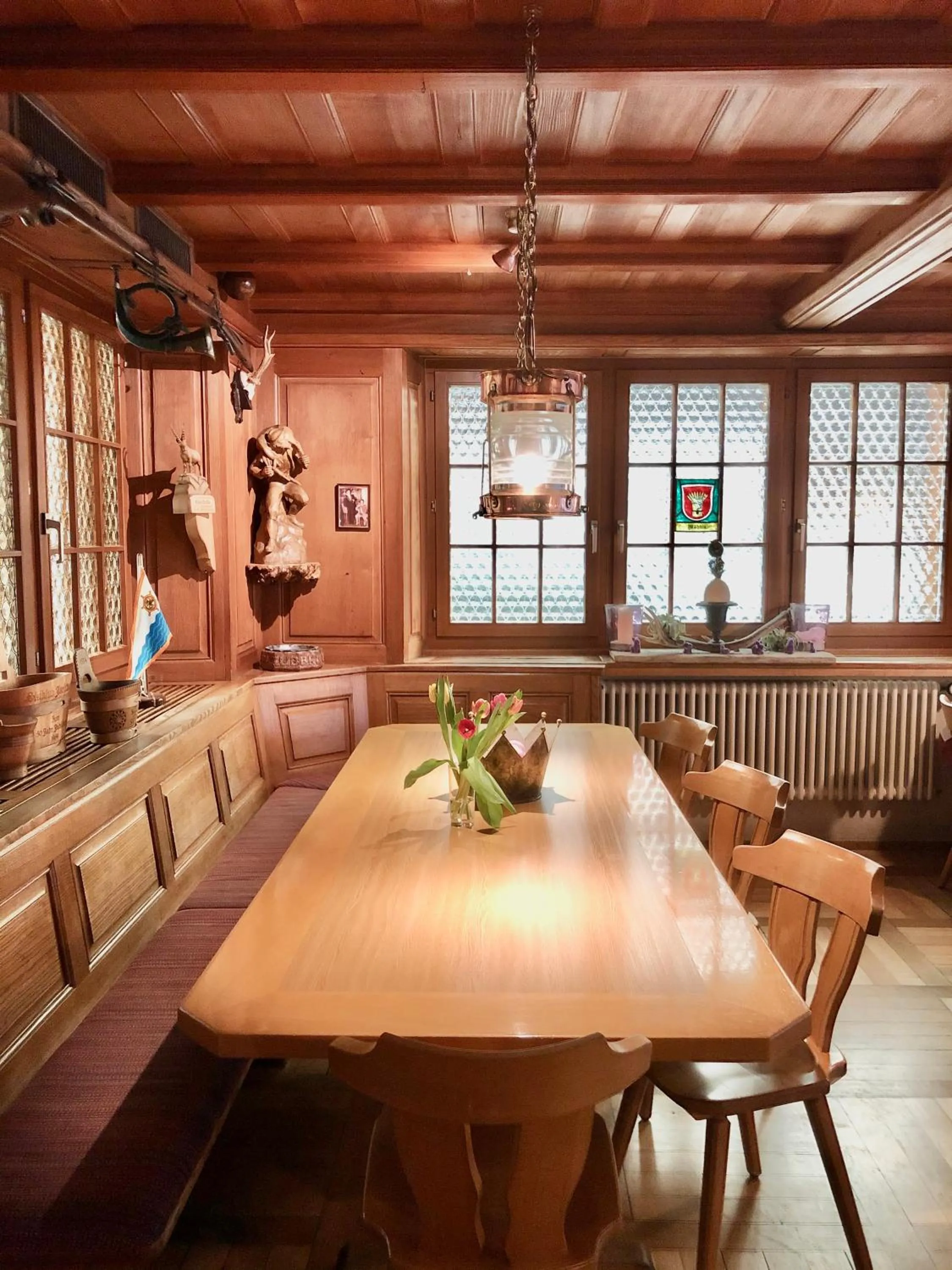 Restaurant/places to eat in Hotel Châlet Du Lac