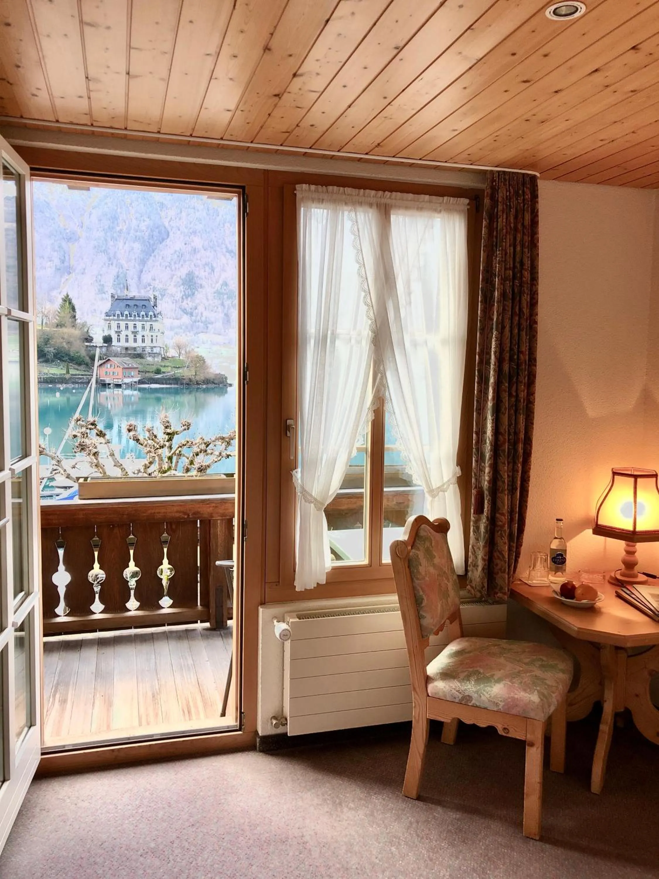 Bed in Hotel Châlet Du Lac