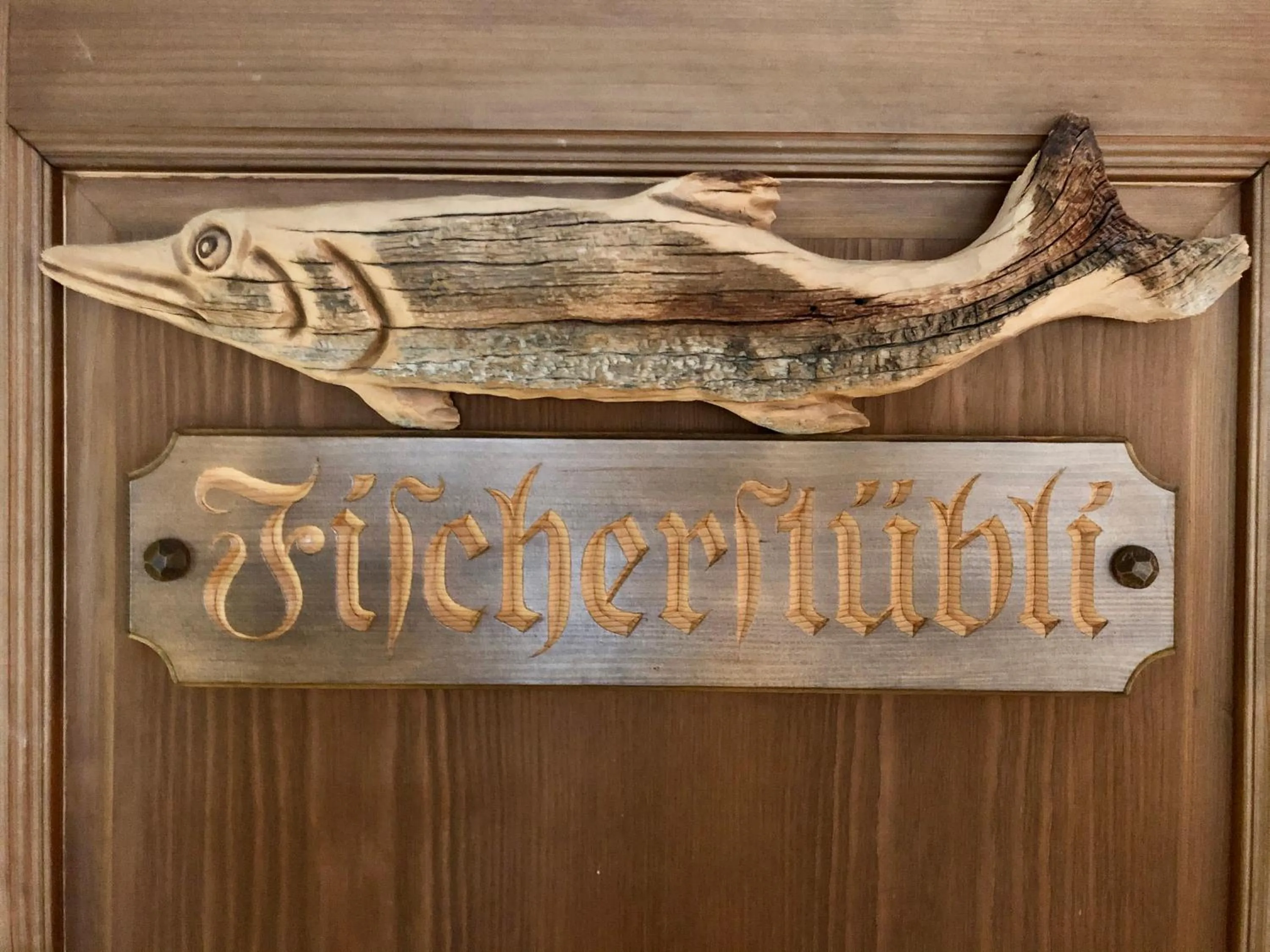 Restaurant/places to eat in Hotel Châlet Du Lac