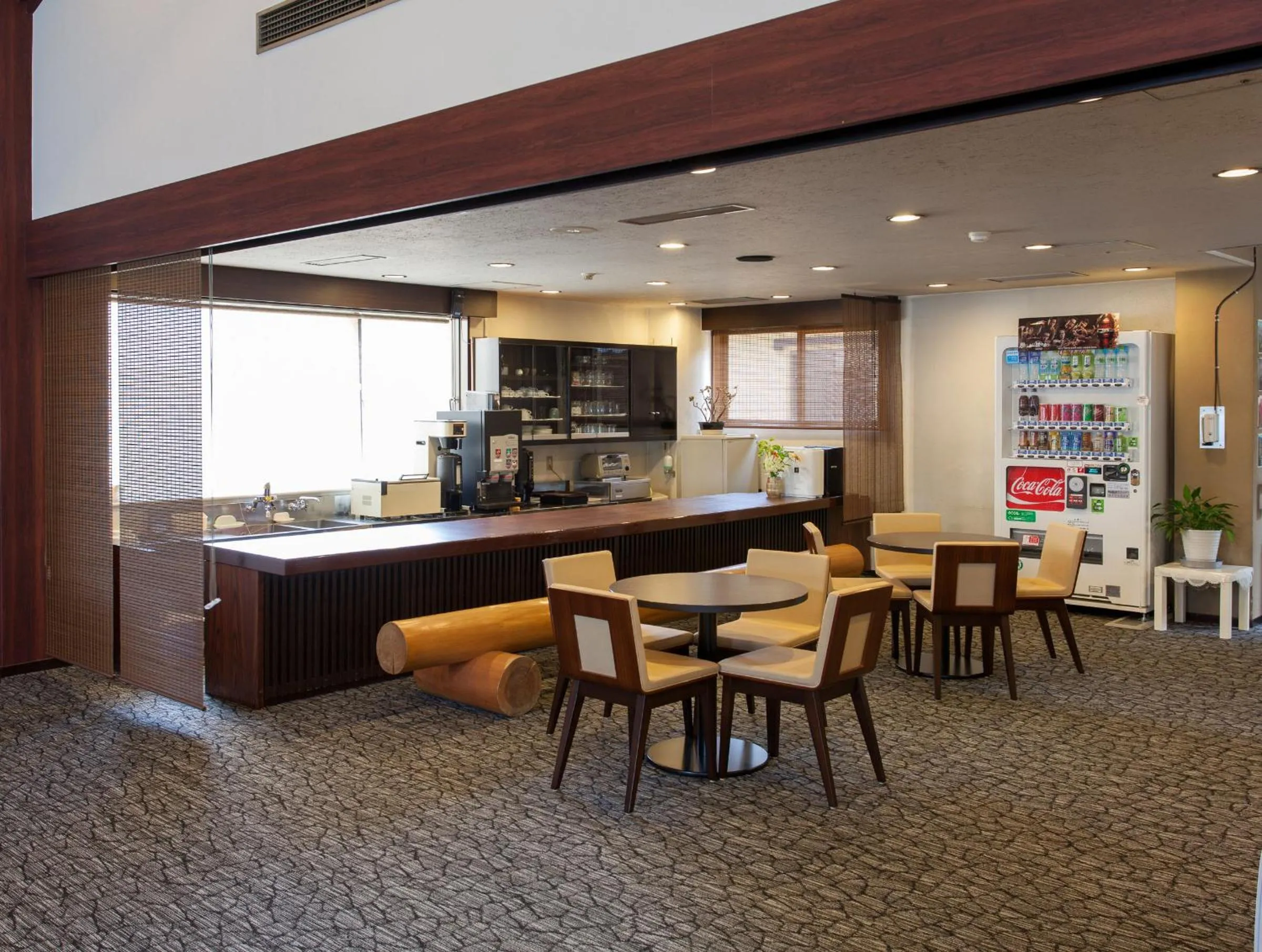 Restaurant/places to eat in Okutamaji