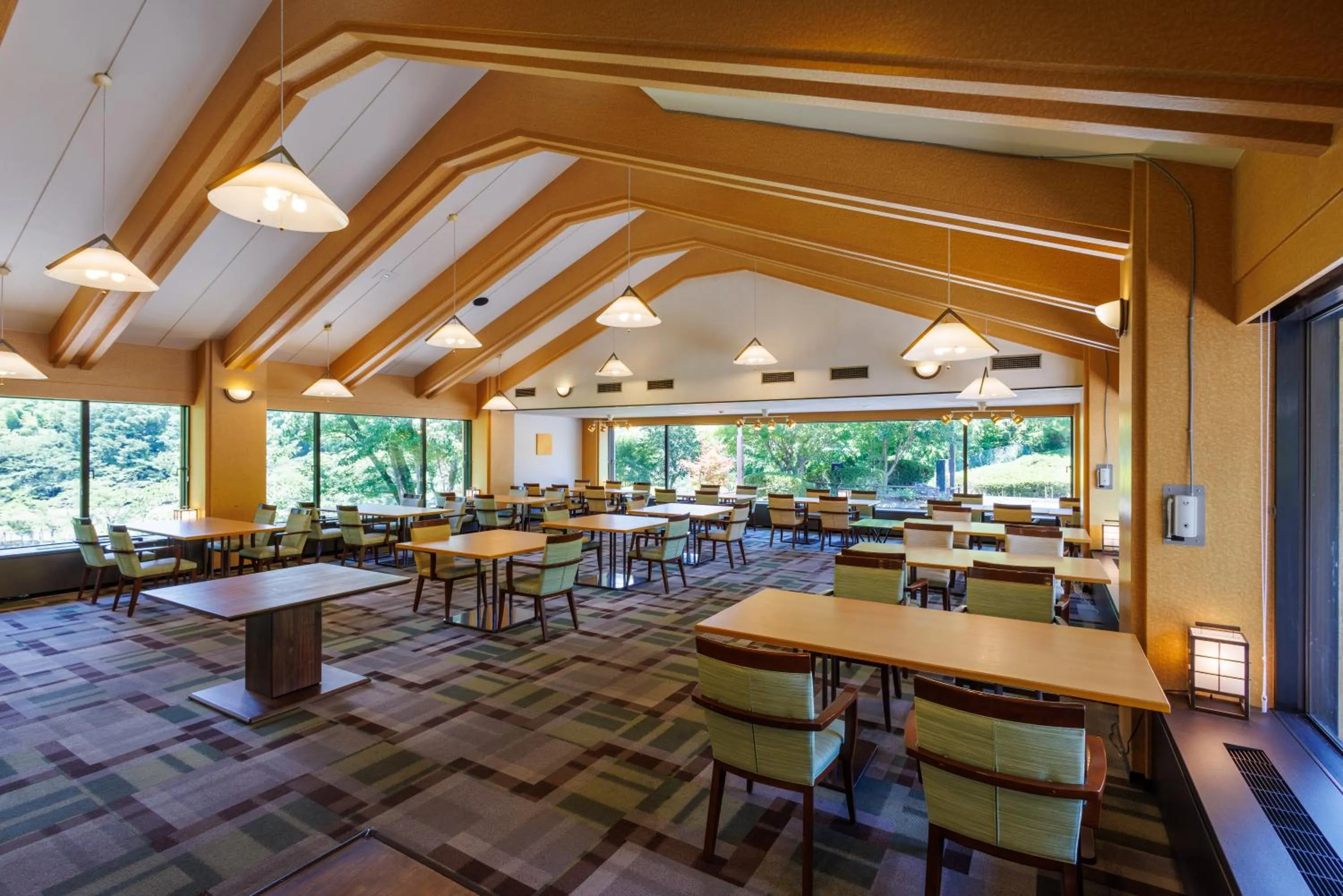 Restaurant/places to eat in Okutamaji