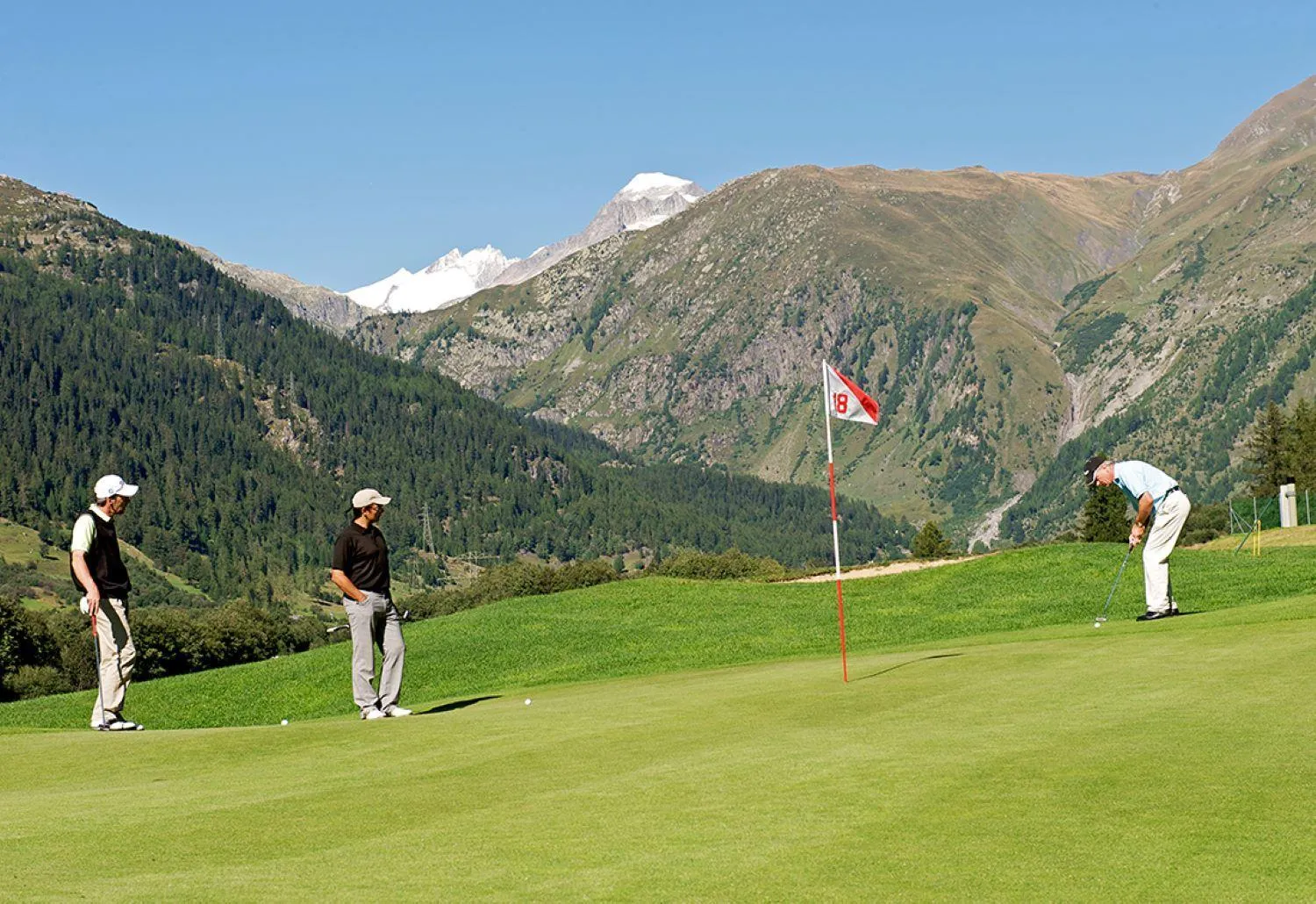 Golfcourse in Hotel Hubertus