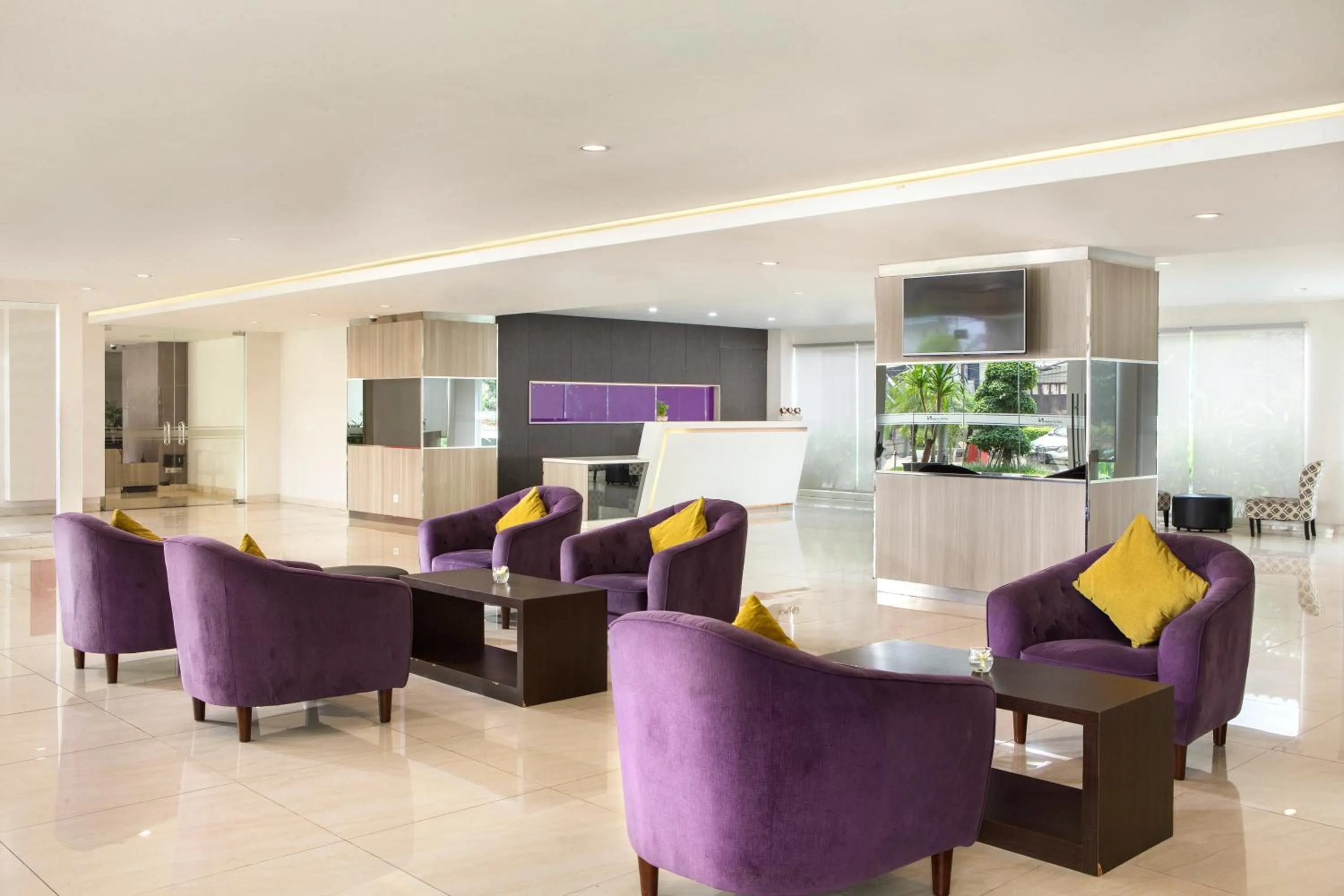 Lobby or reception in Swiss-Belinn Cibitung