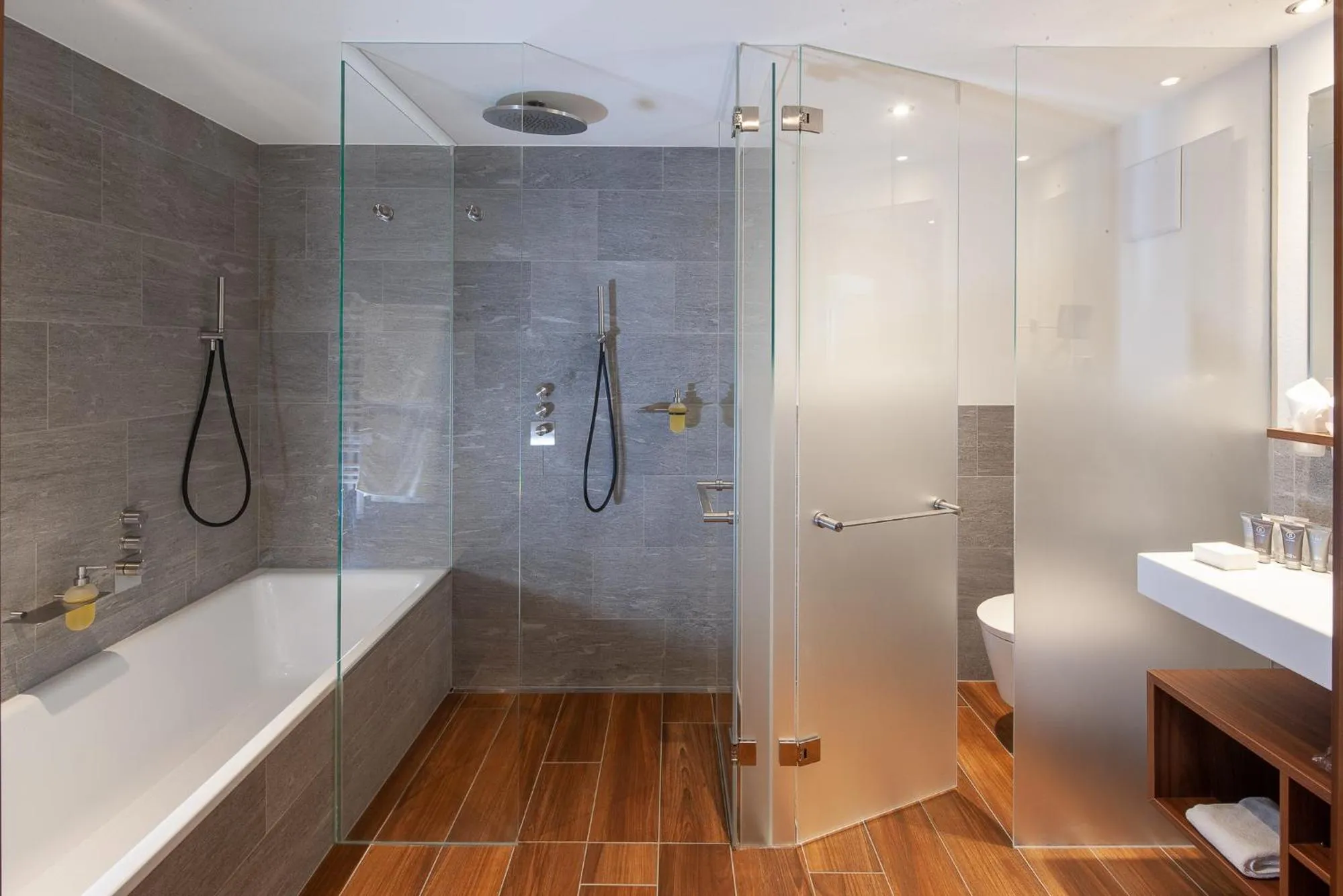 Bathroom in Hotel Sonne