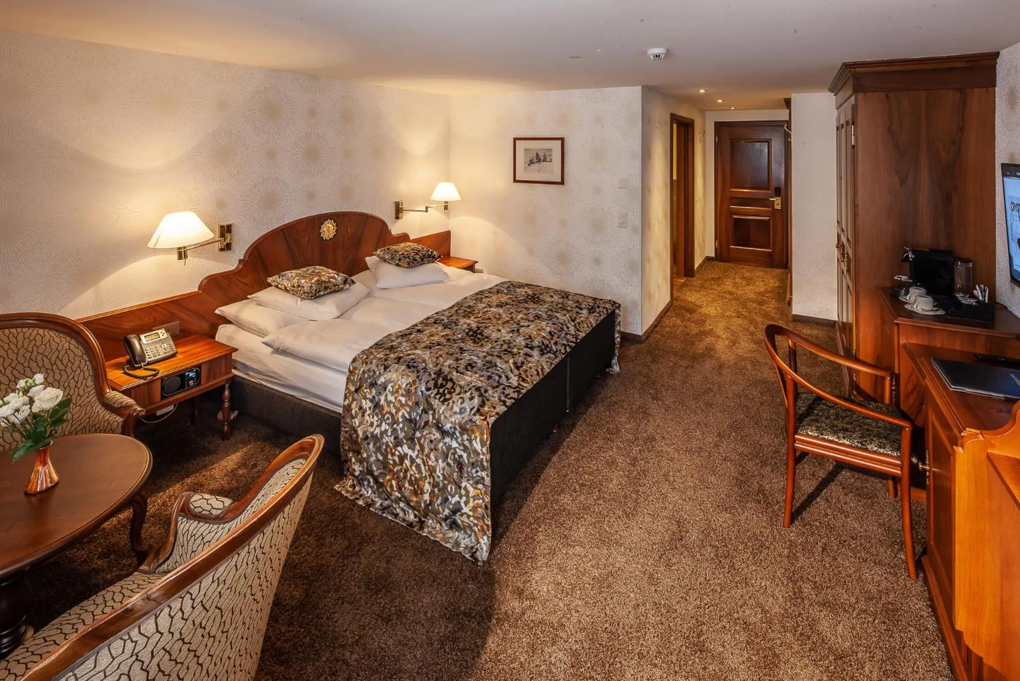 Photo of the whole room, Bed in Hotel Sonne