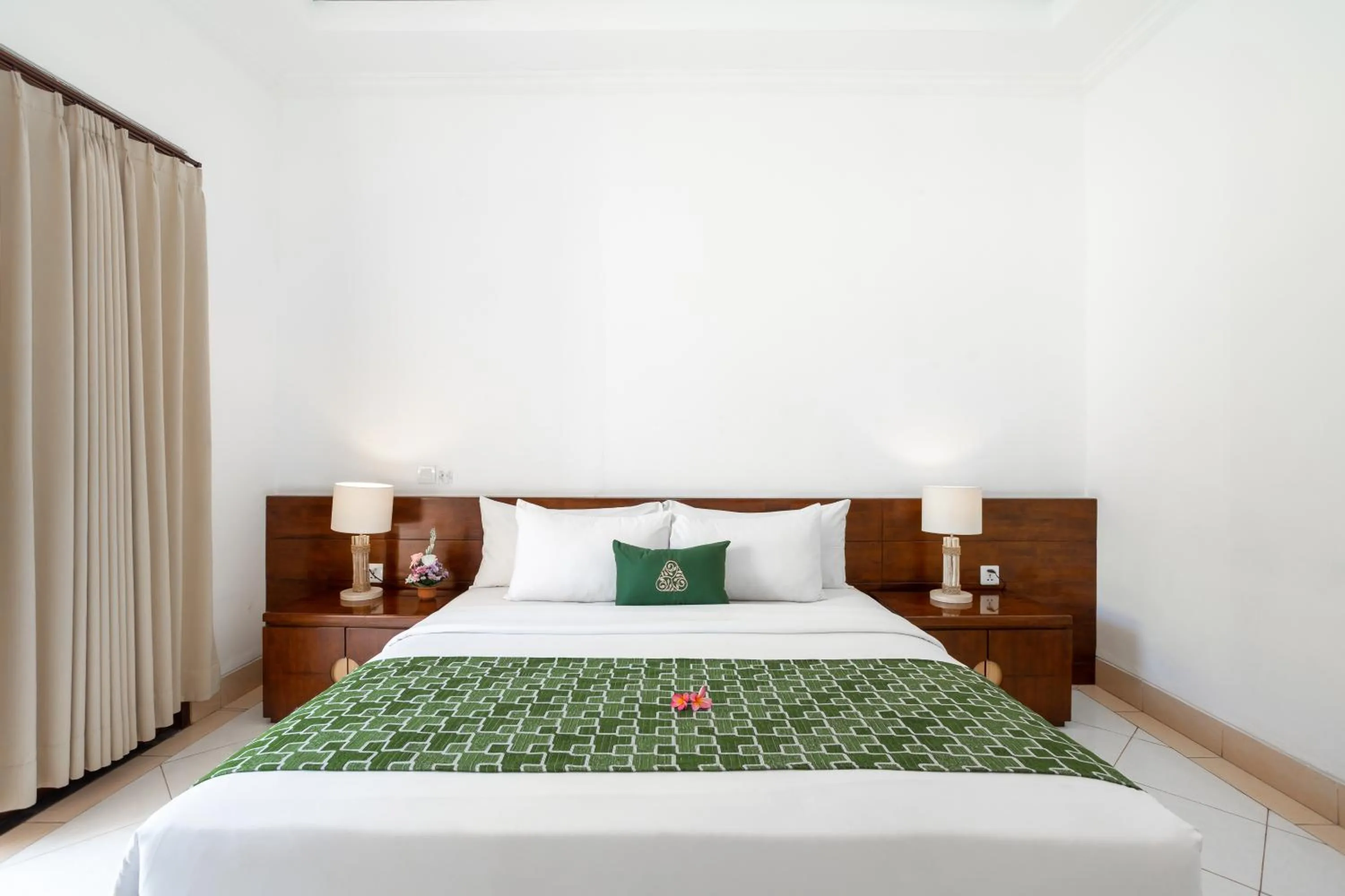 Bed in Paisa Villa Seminyak