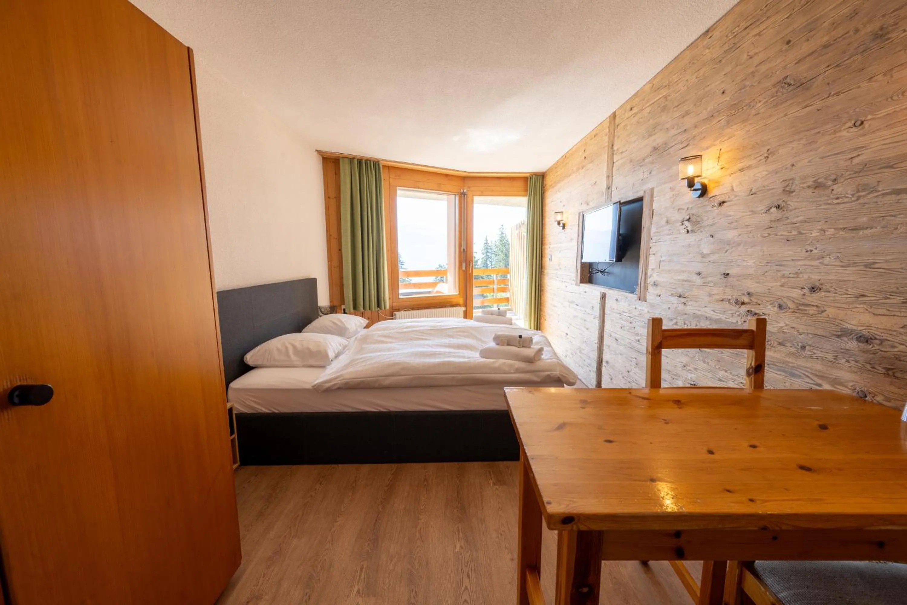 Bed in Eden Resort Anzère