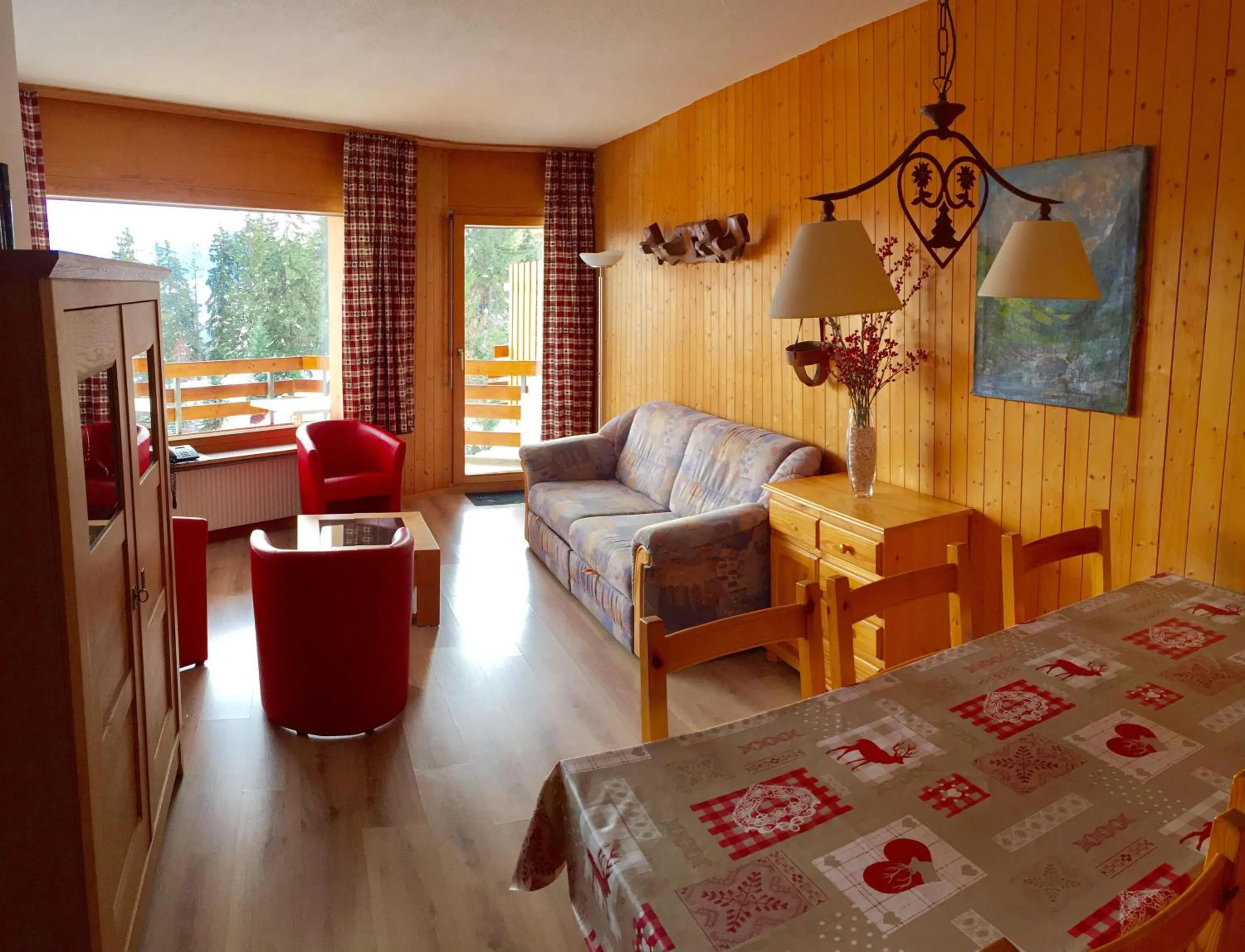 Living room, Bed in Eden Resort Anzère