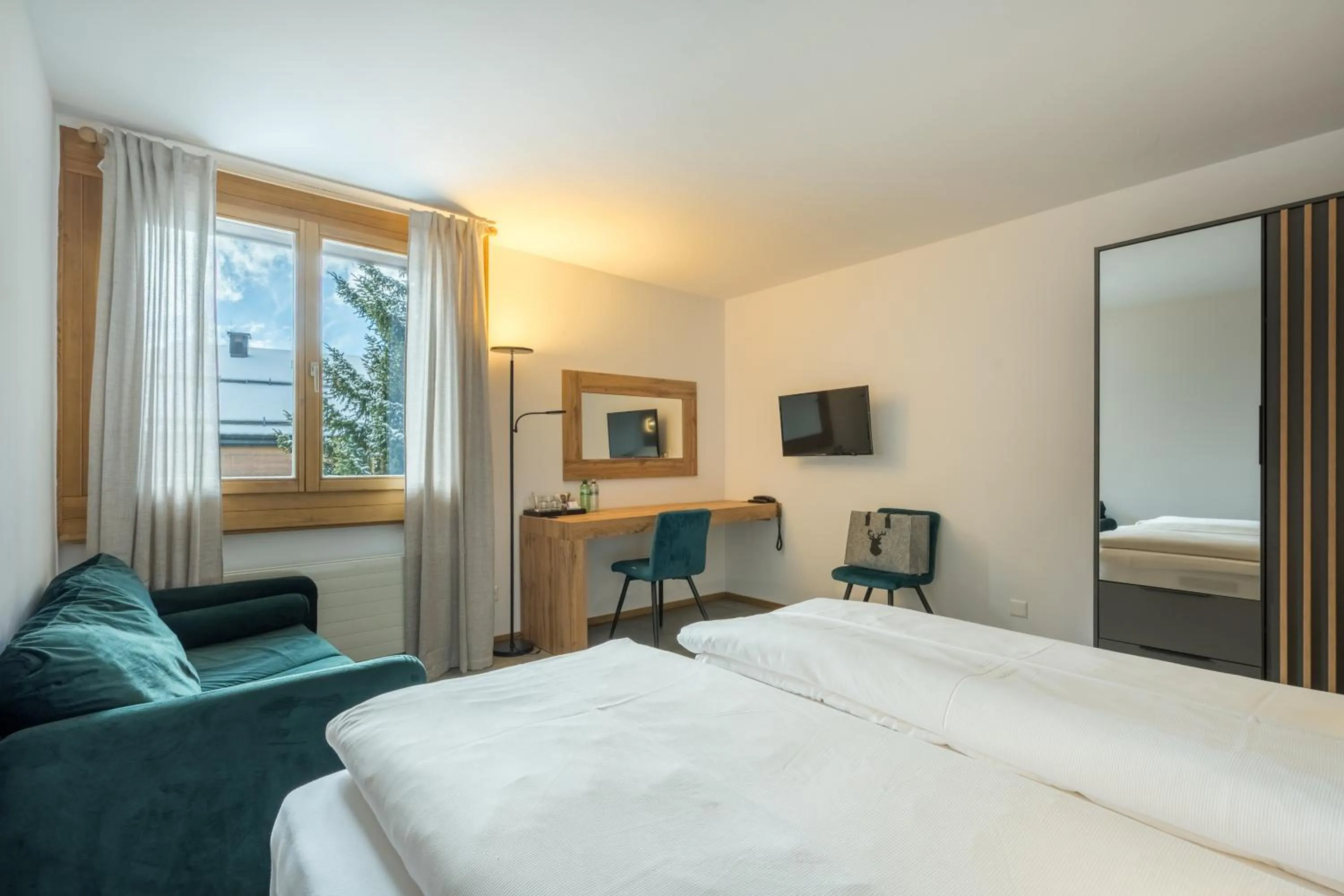 Bed in Hotel Chesa Surlej