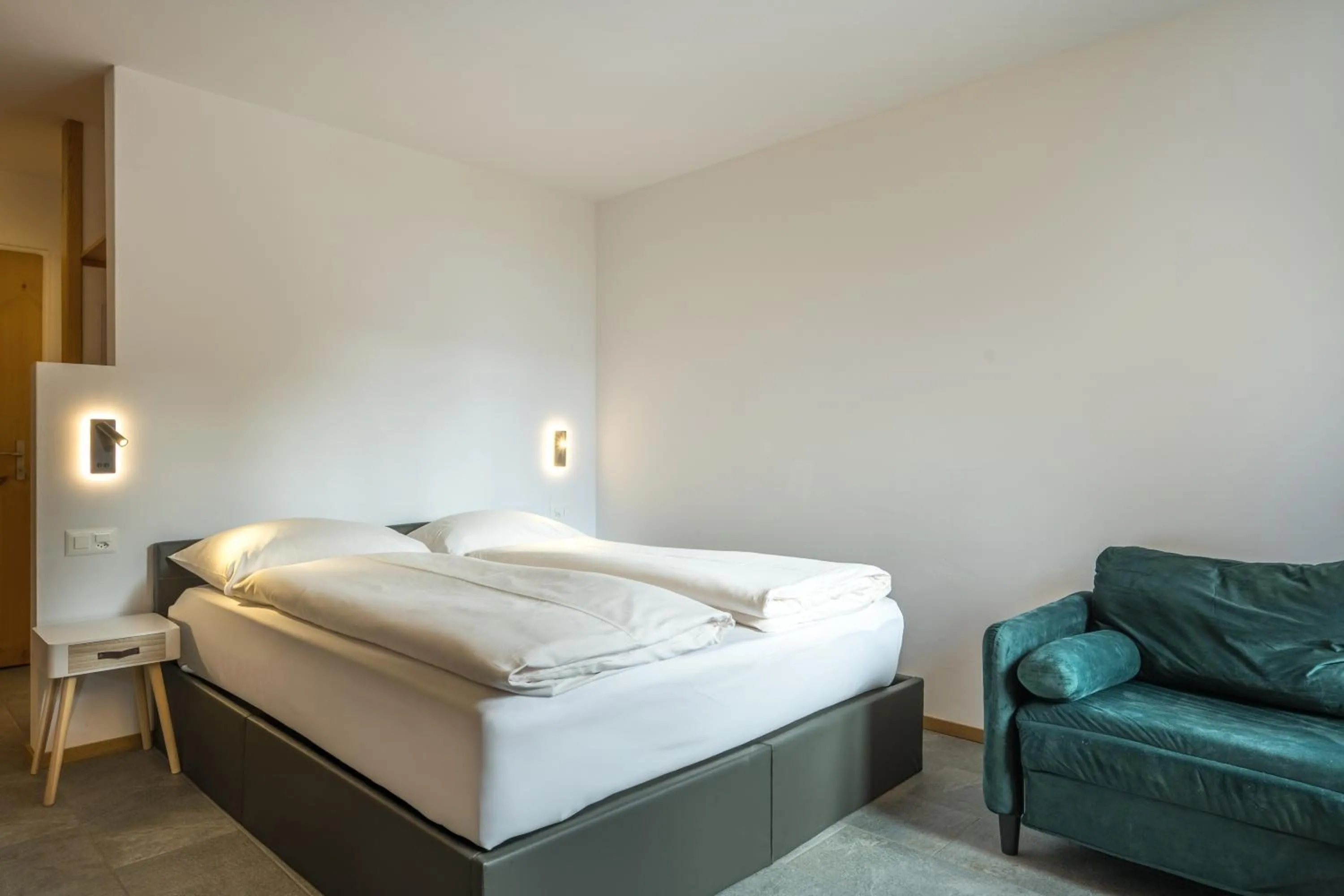 Bed in Hotel Chesa Surlej