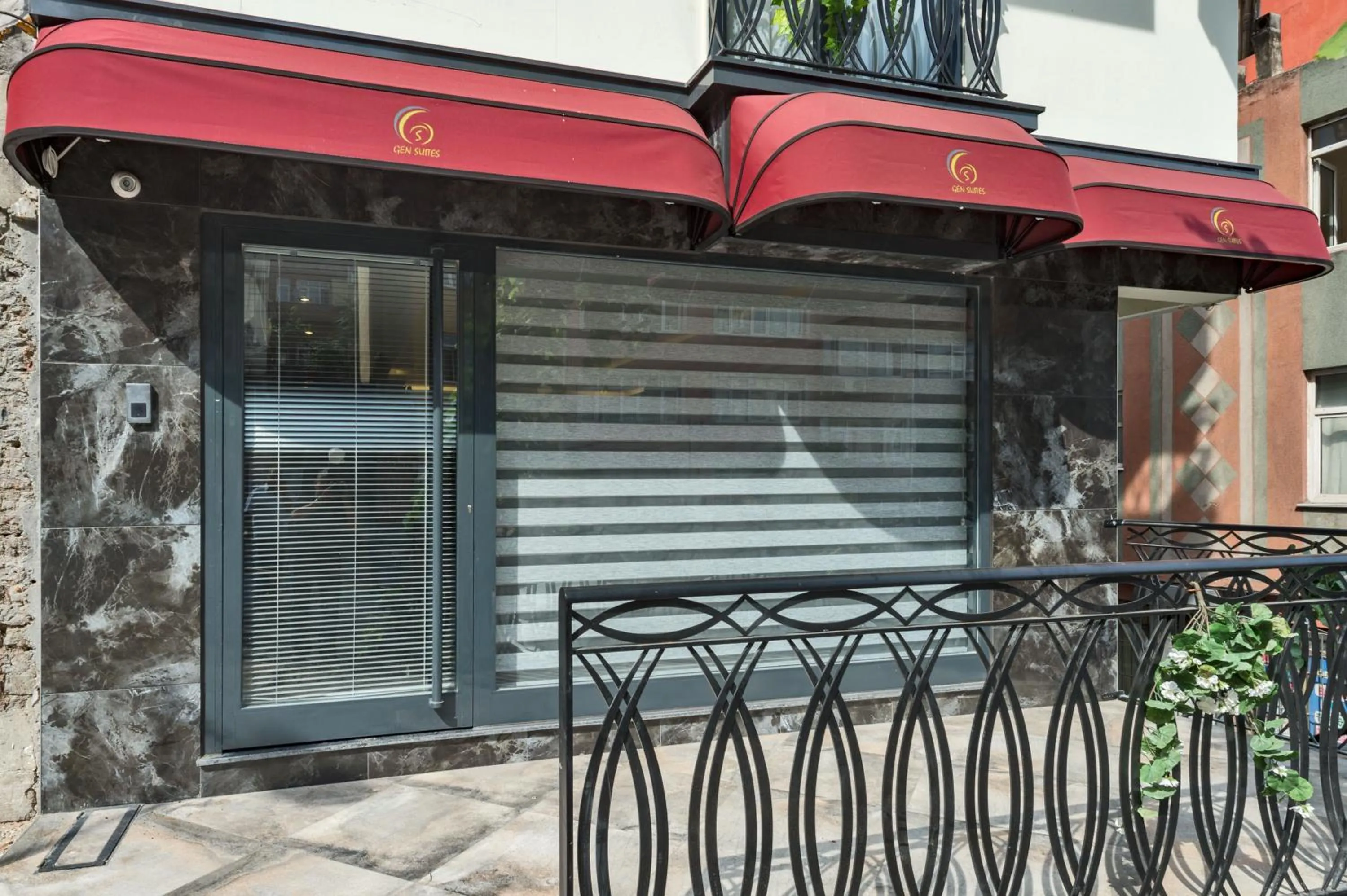 Property building in Gen Suites