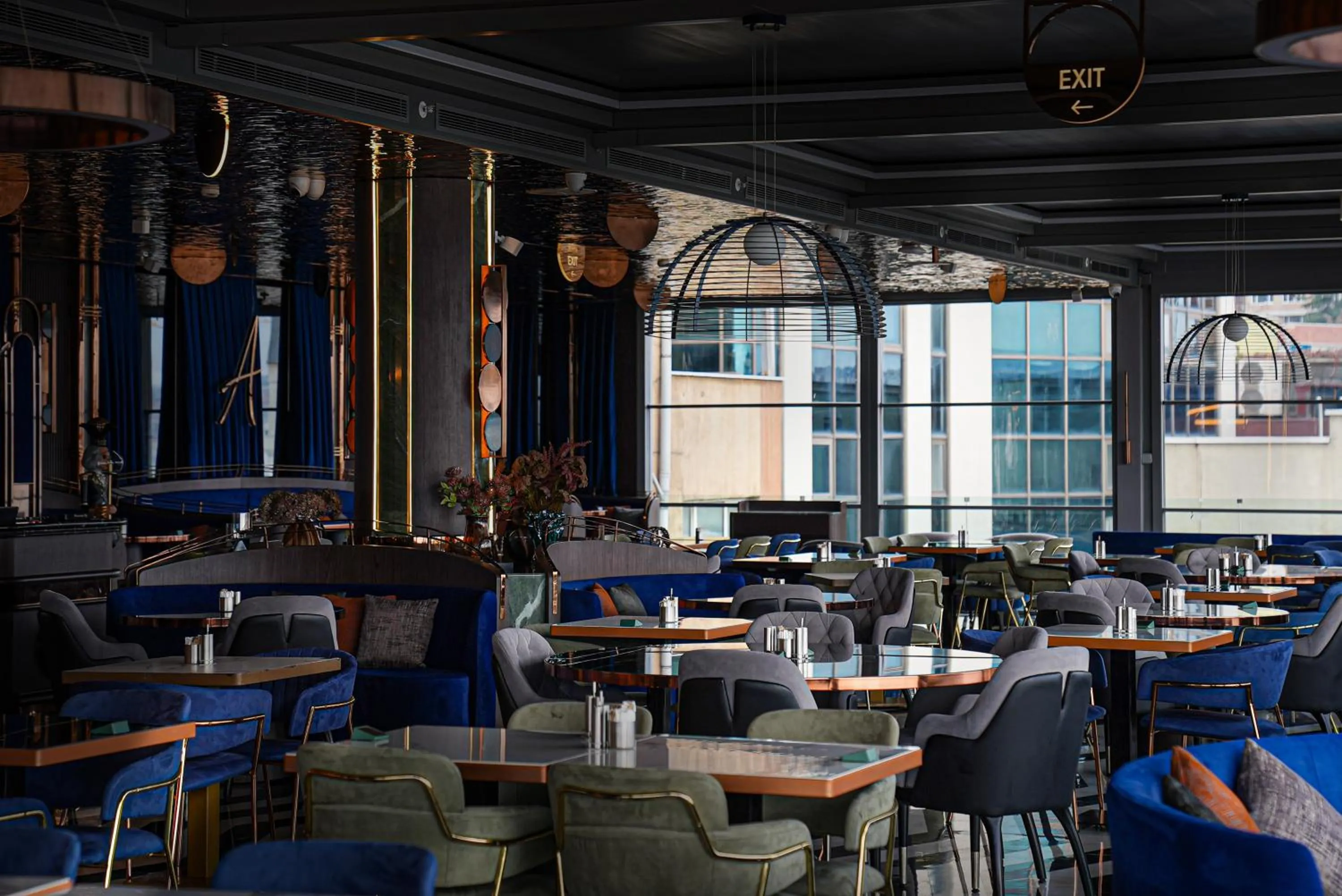 Restaurant/places to eat in Metropolitan Hotels Bosphorus - Special Category