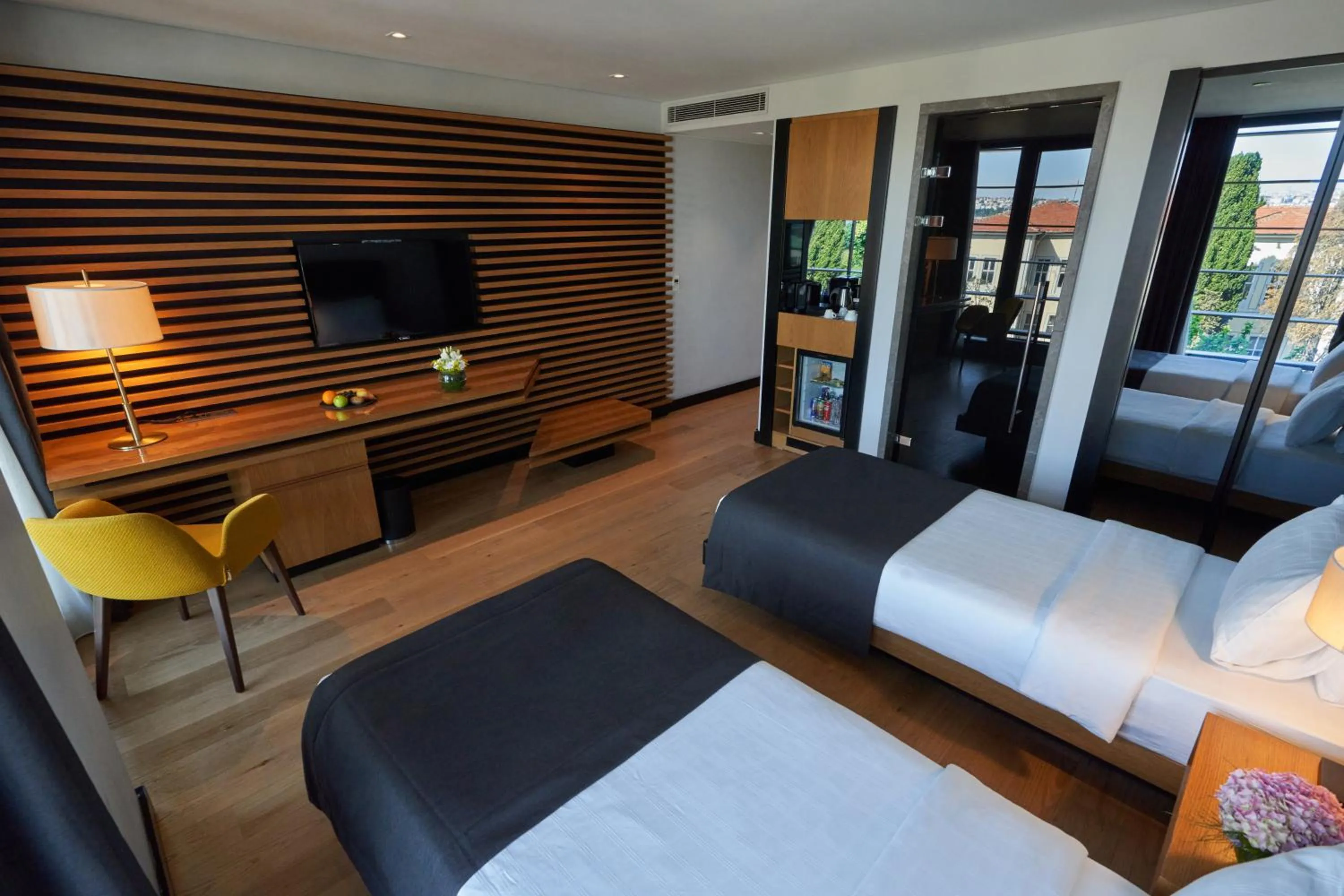 Photo of the whole room, Bed in Metropolitan Hotels Bosphorus - Special Category