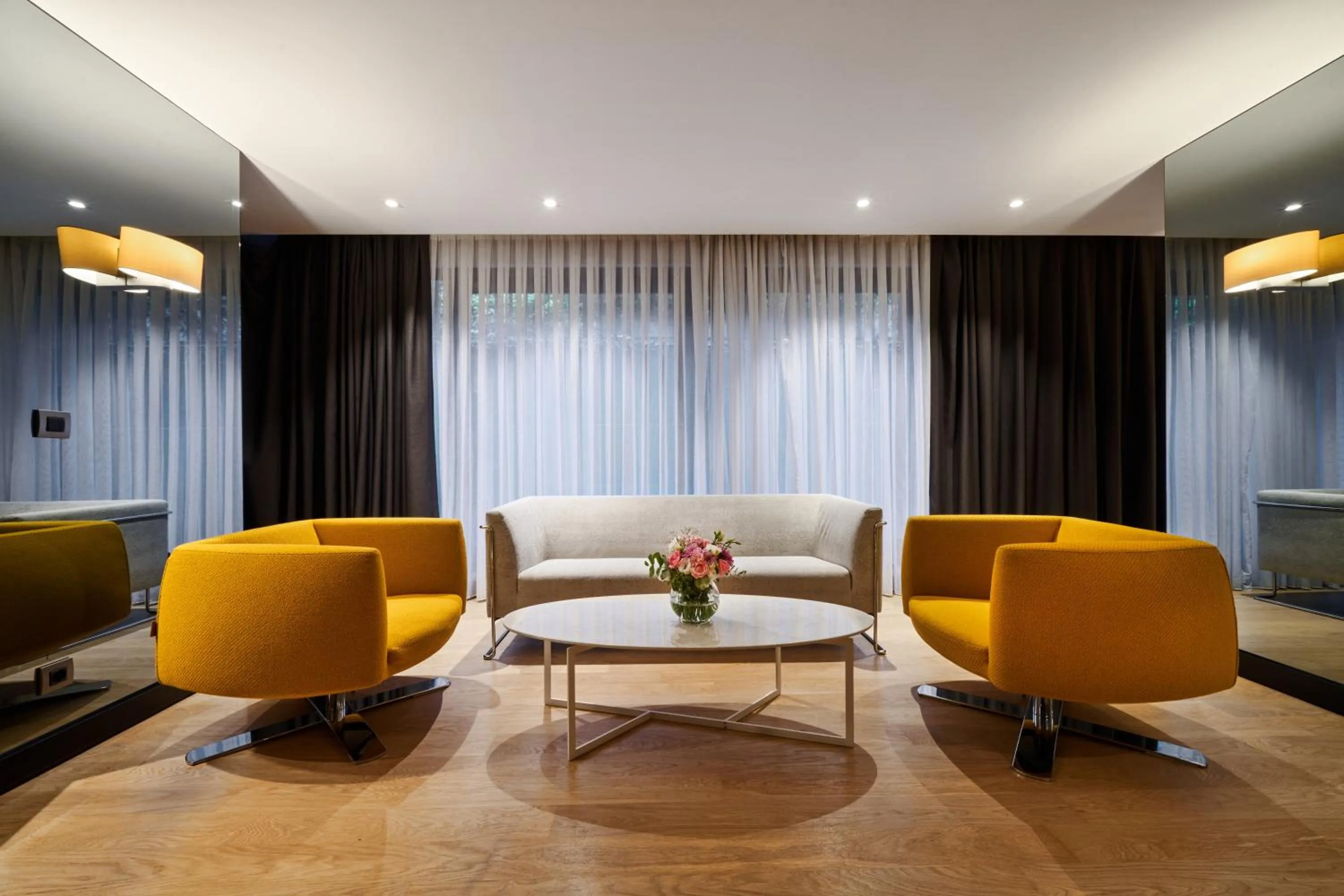 Seating area in Metropolitan Hotels Bosphorus - Special Category