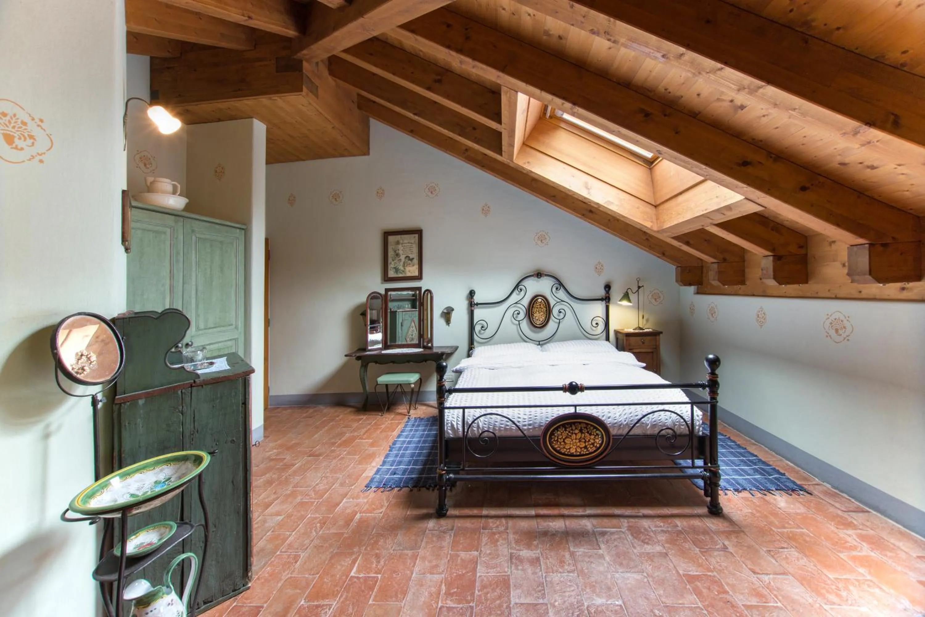Photo of the whole room, Bed in Fattoria l'Amorosa