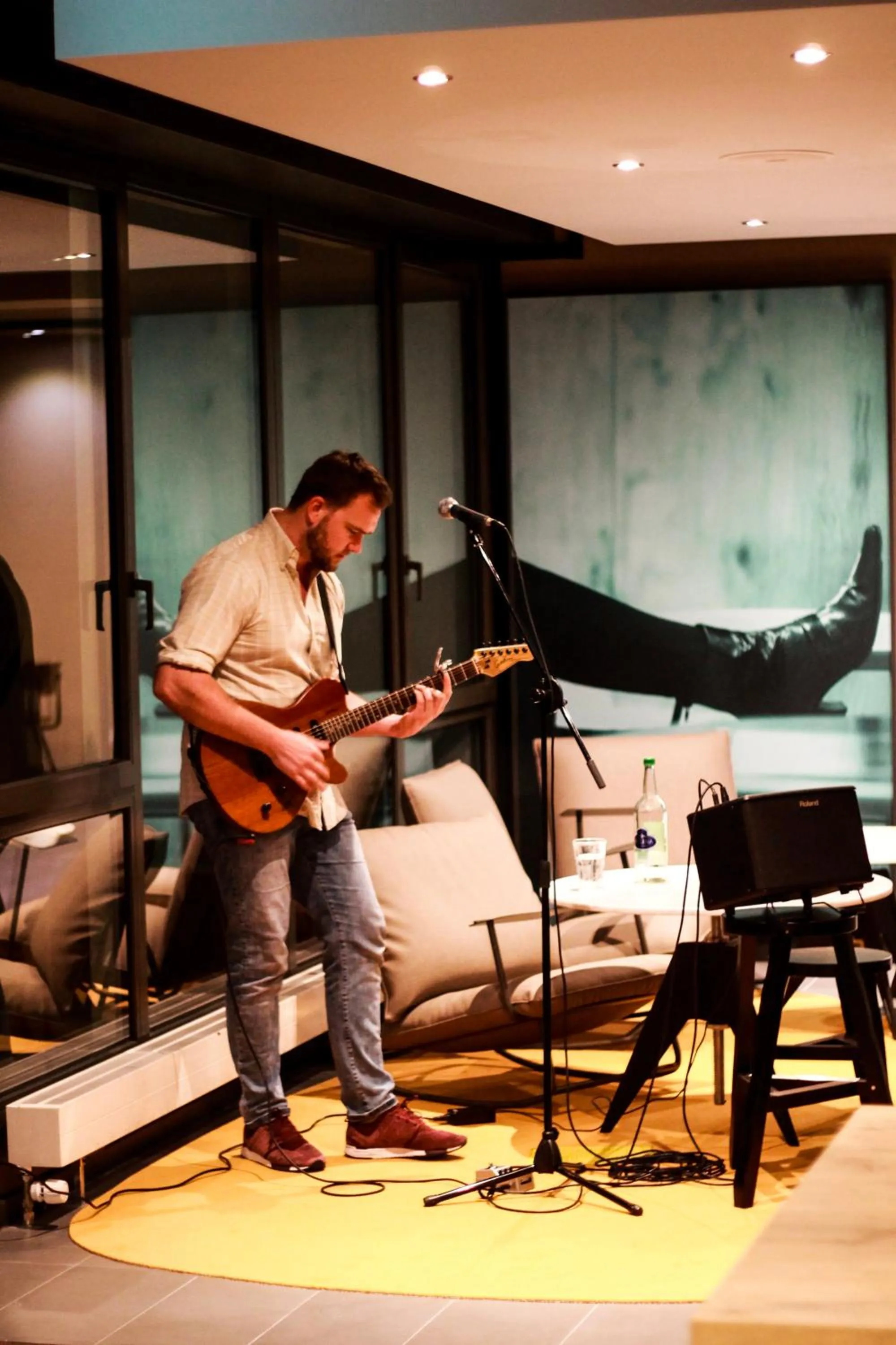 People in ibis Zürich Messe Airport