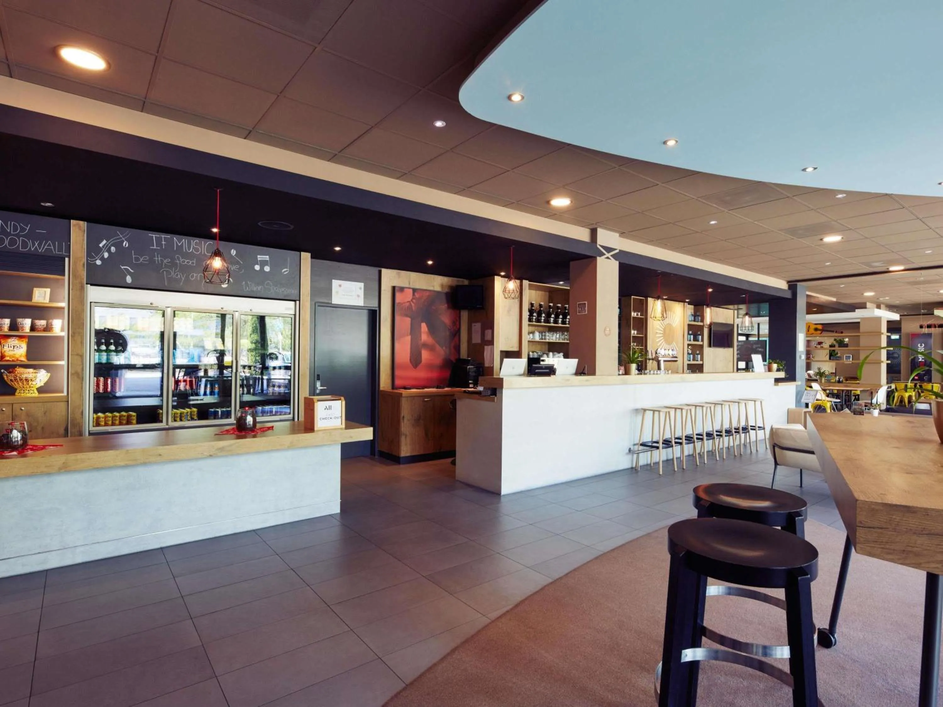 Property building in ibis Zürich Messe Airport