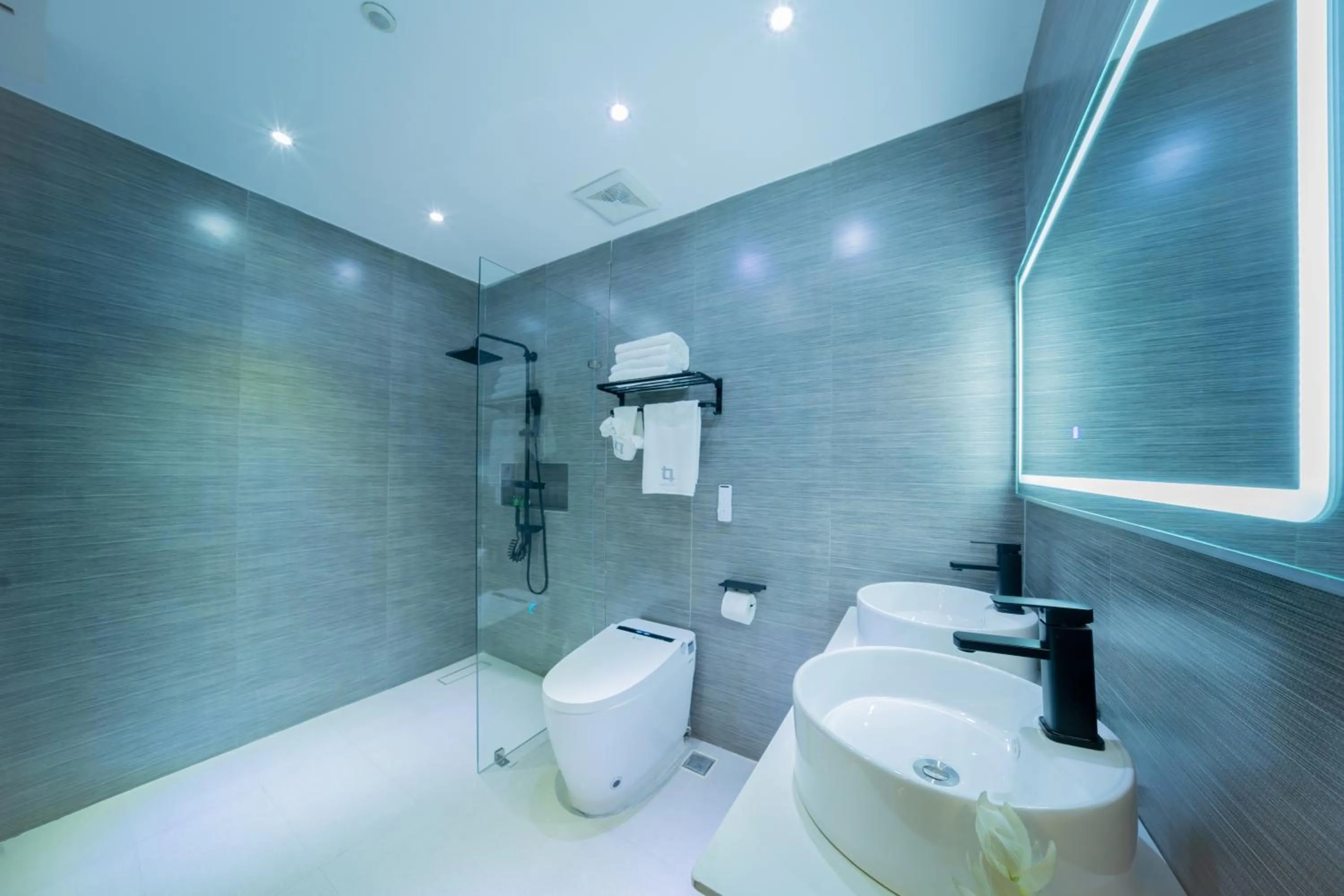 Luks Lofts Hotel & Residences