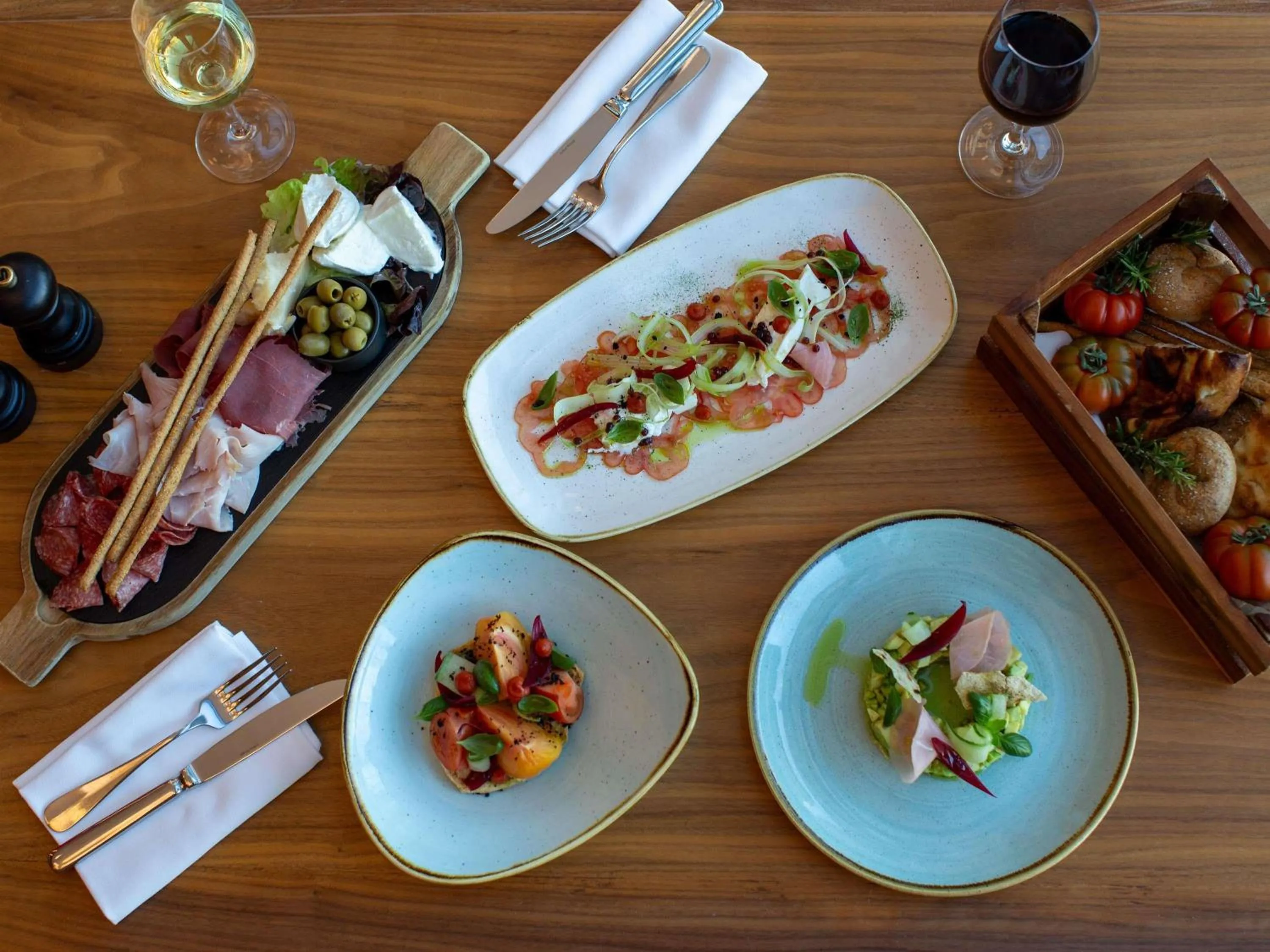 Restaurant/places to eat in ibis Zürich City West