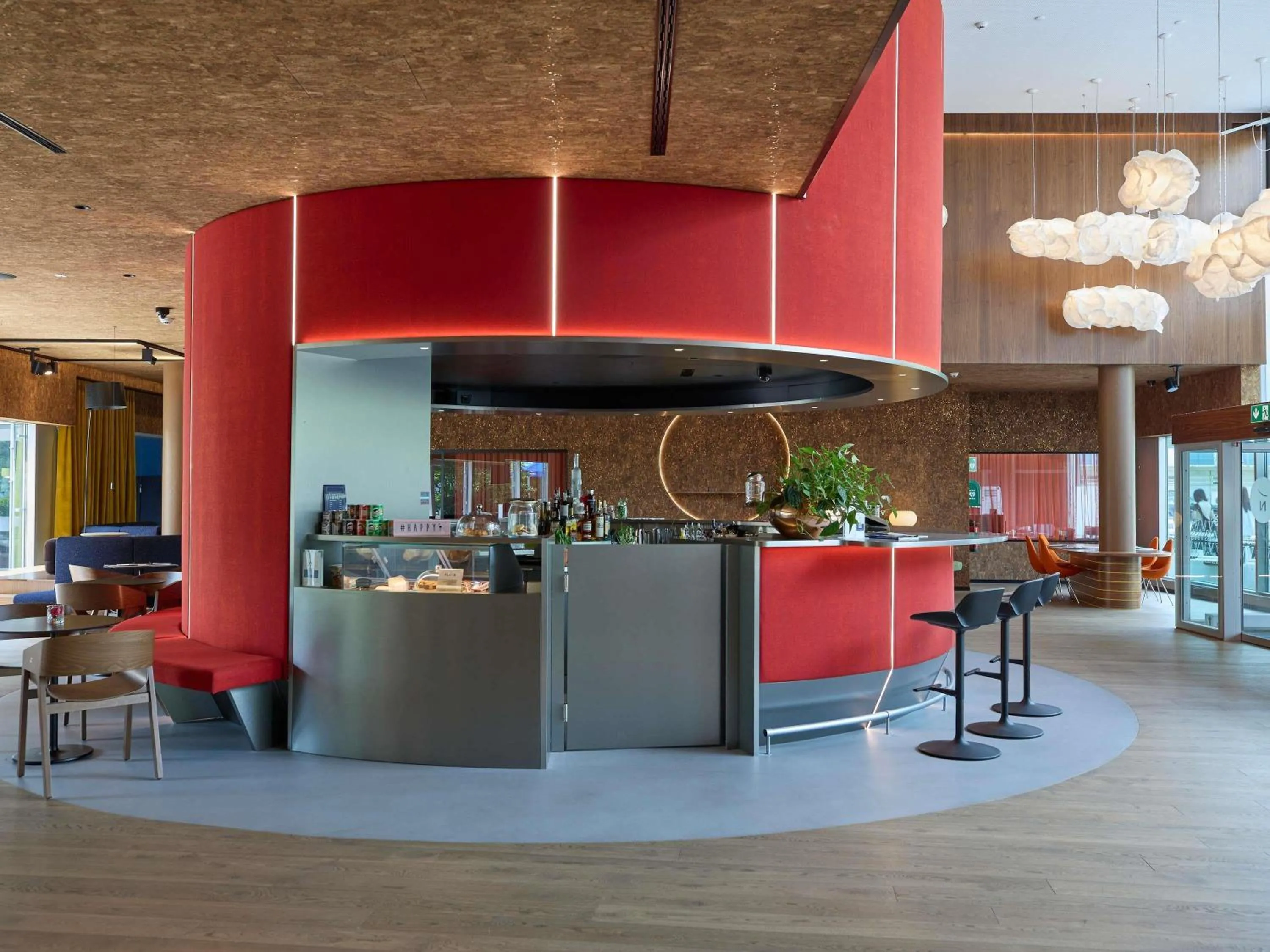 Property building in ibis Zürich City West