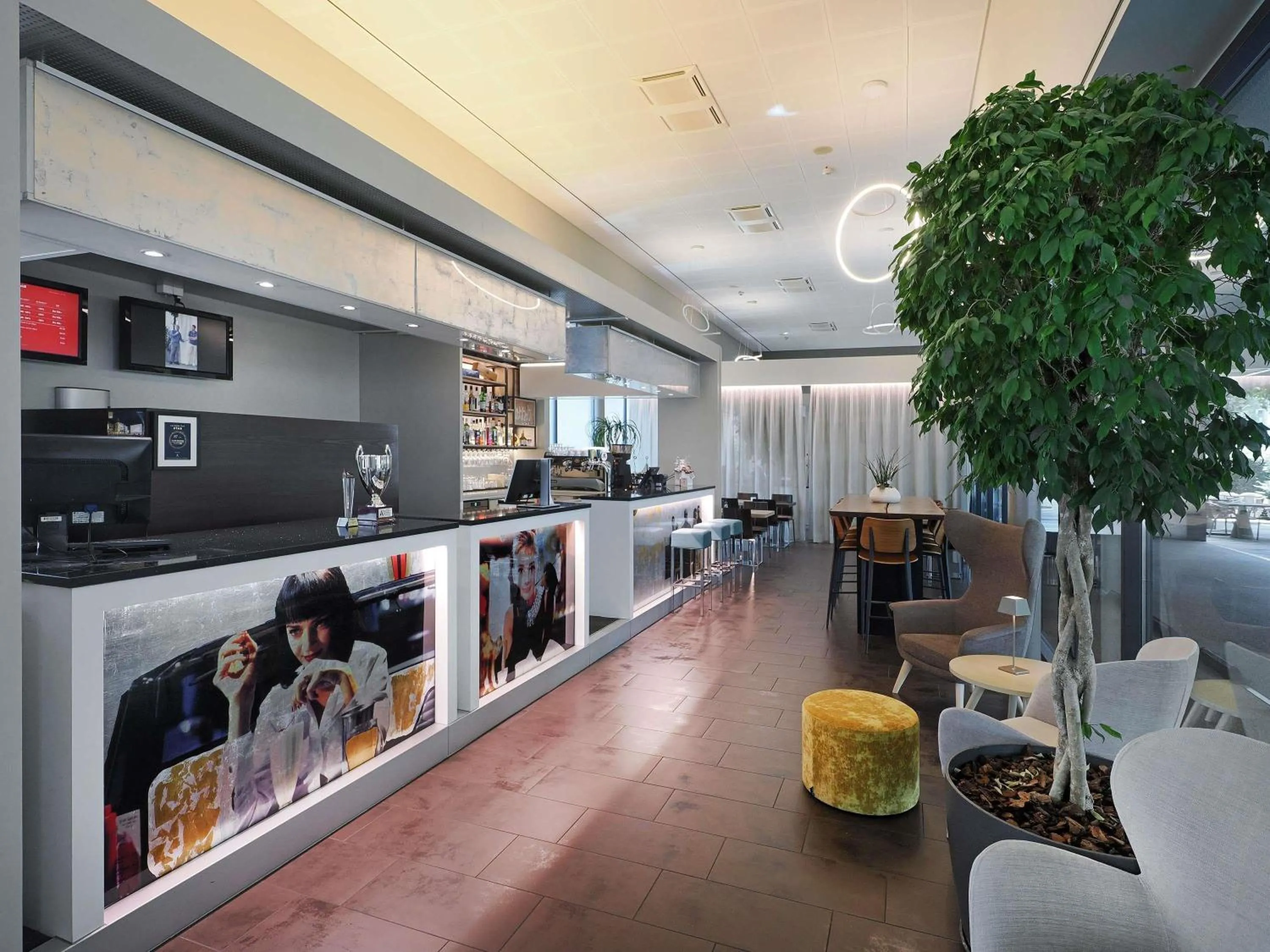 Property building in ibis Locarno