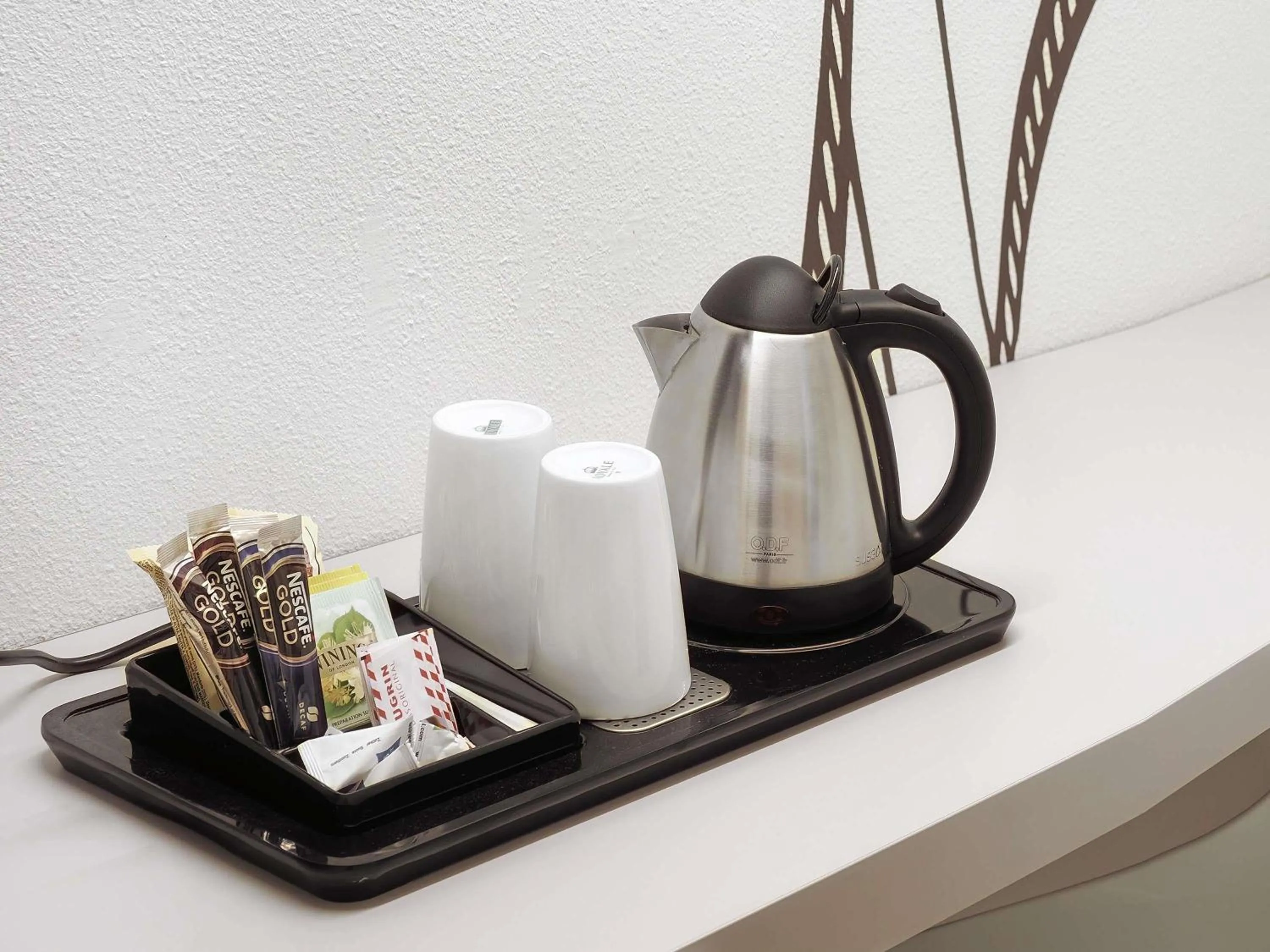 Bedroom in ibis Locarno