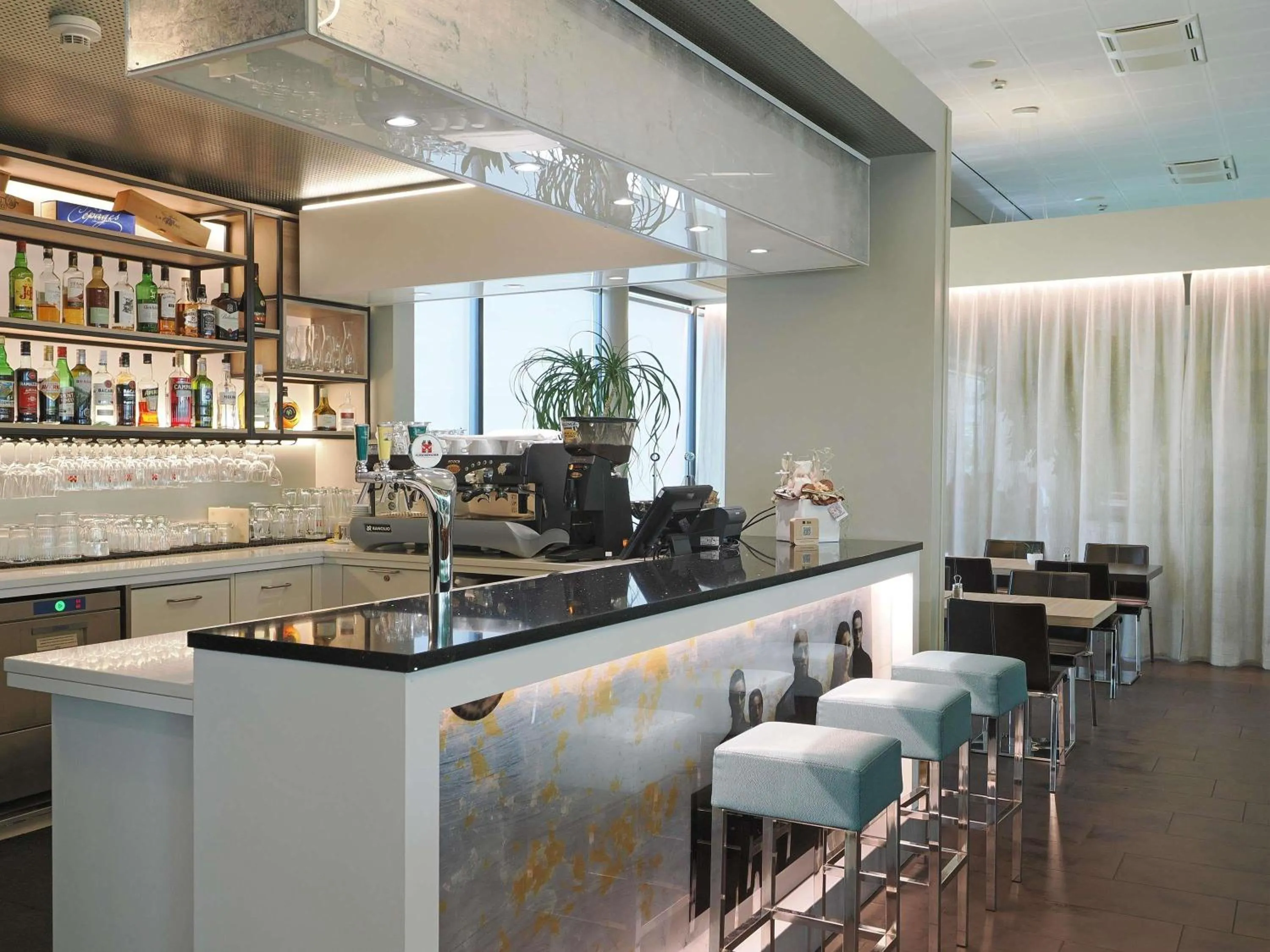 Property building in ibis Locarno