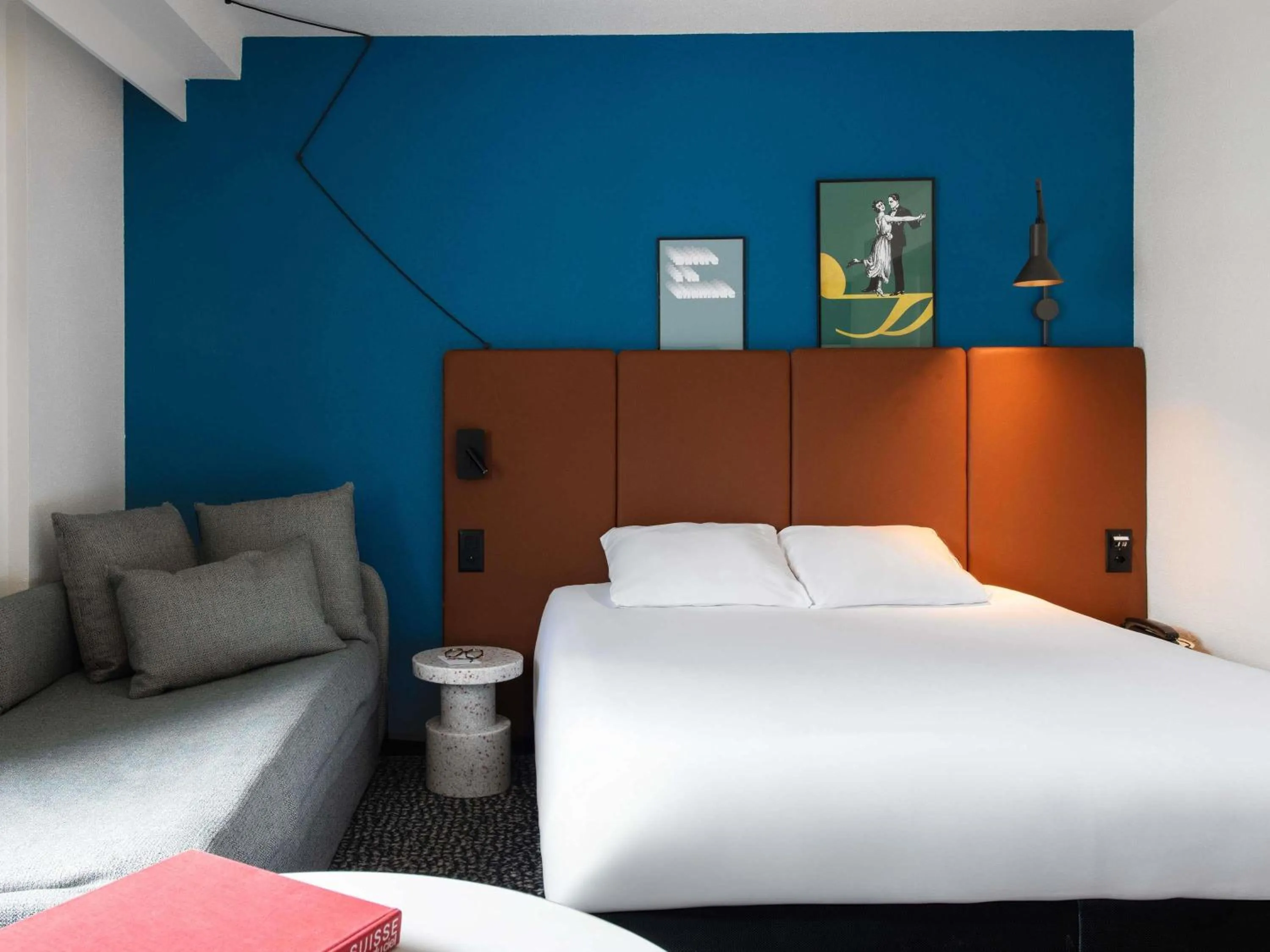 Bedroom, Bed in ibis Lausanne Centre