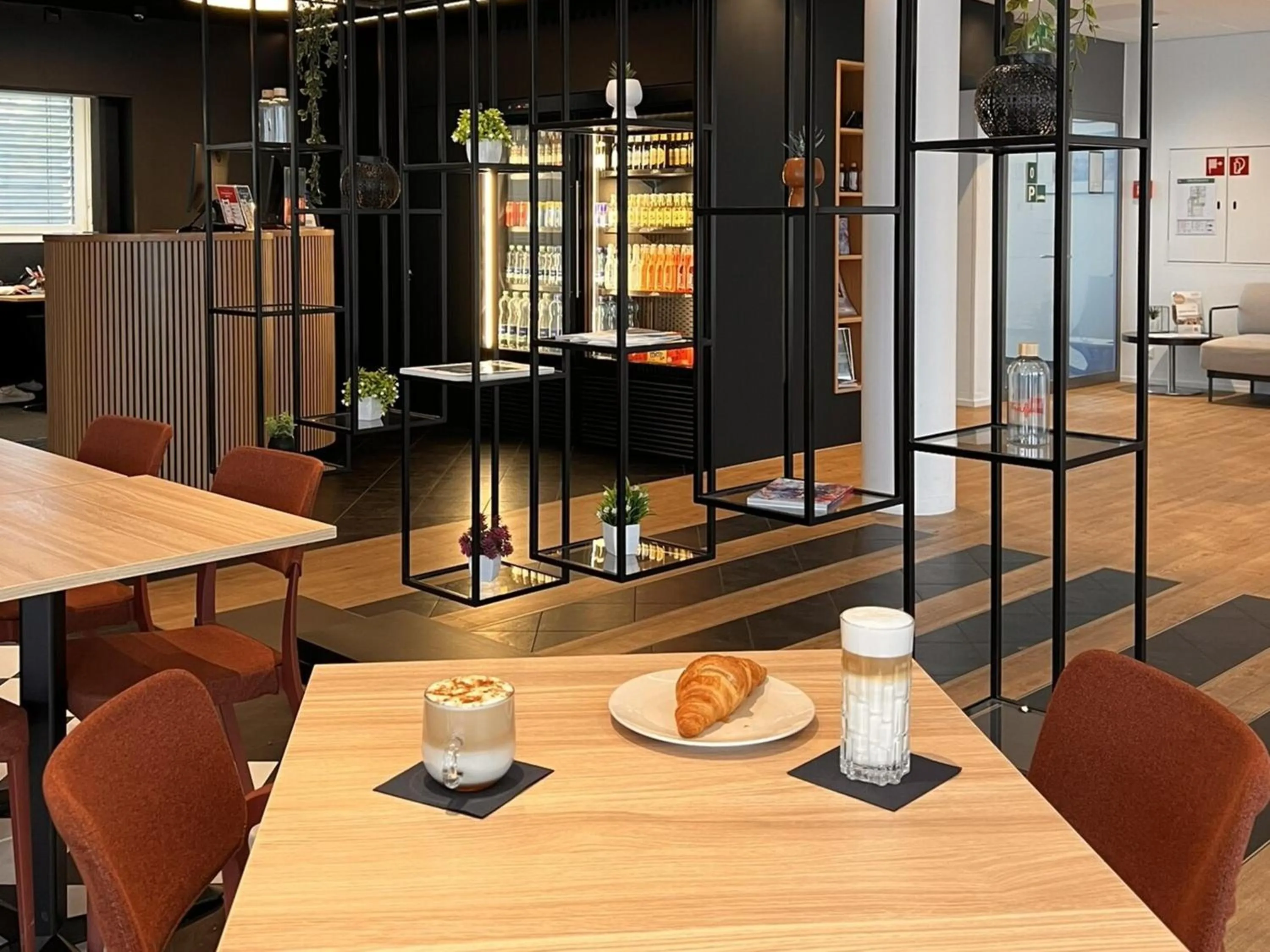 Restaurant/places to eat in ibis Fribourg